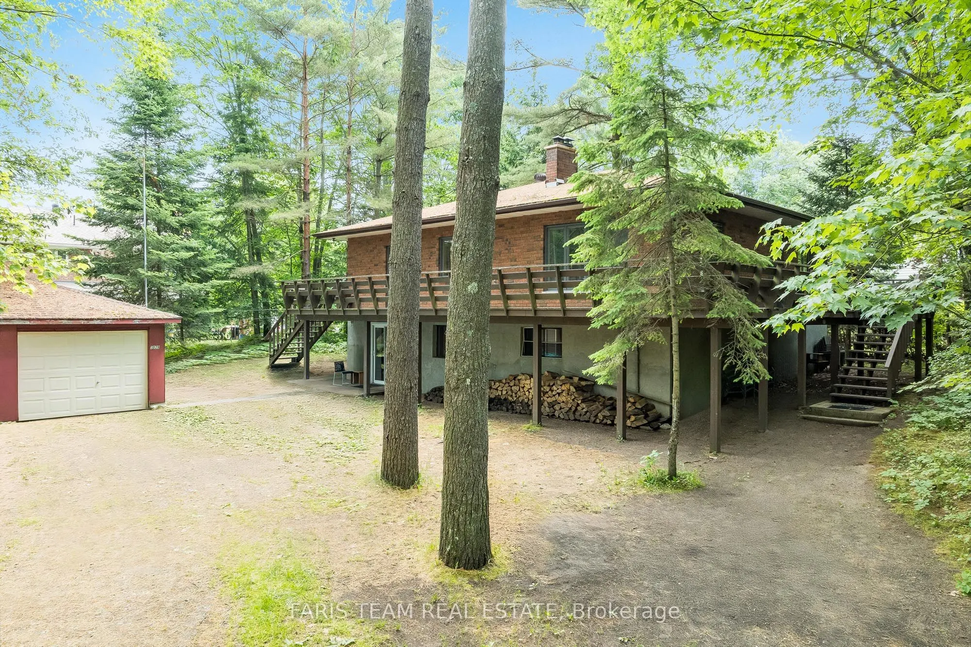 519 Tiny Beaches Road N