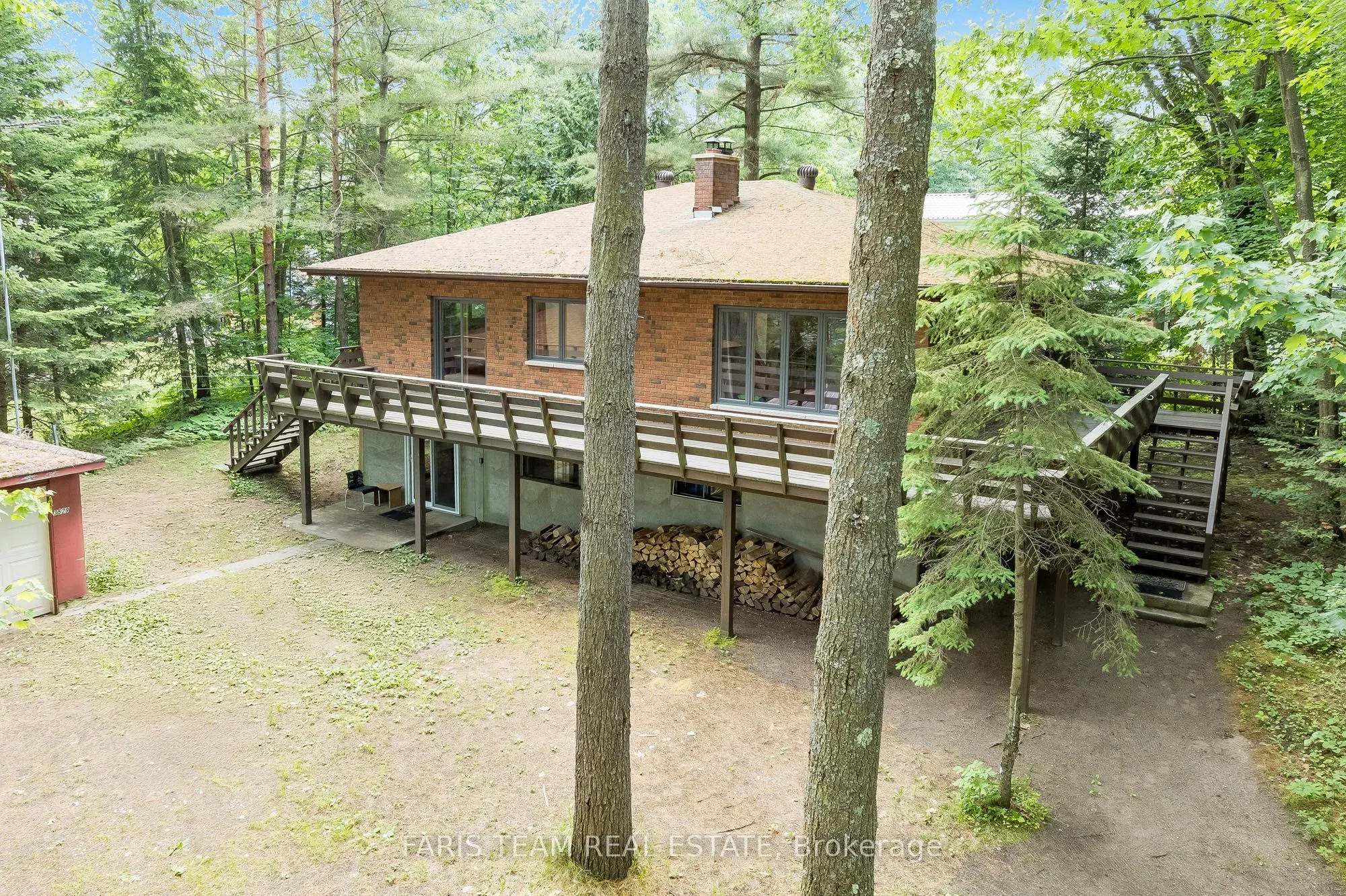 519 Tiny Beaches Road N