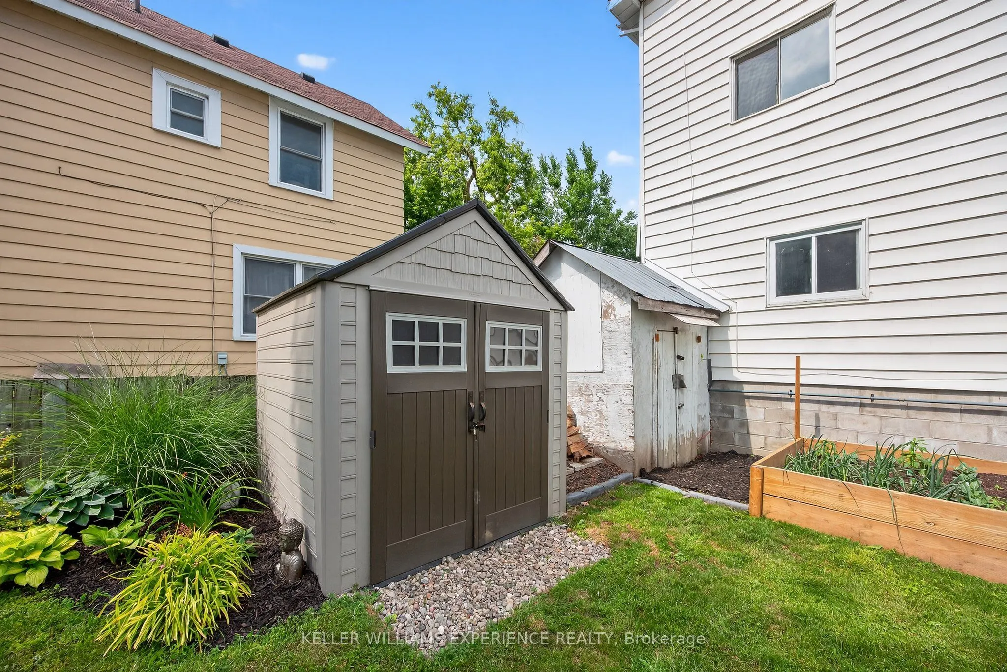 120 DUNLOP Street