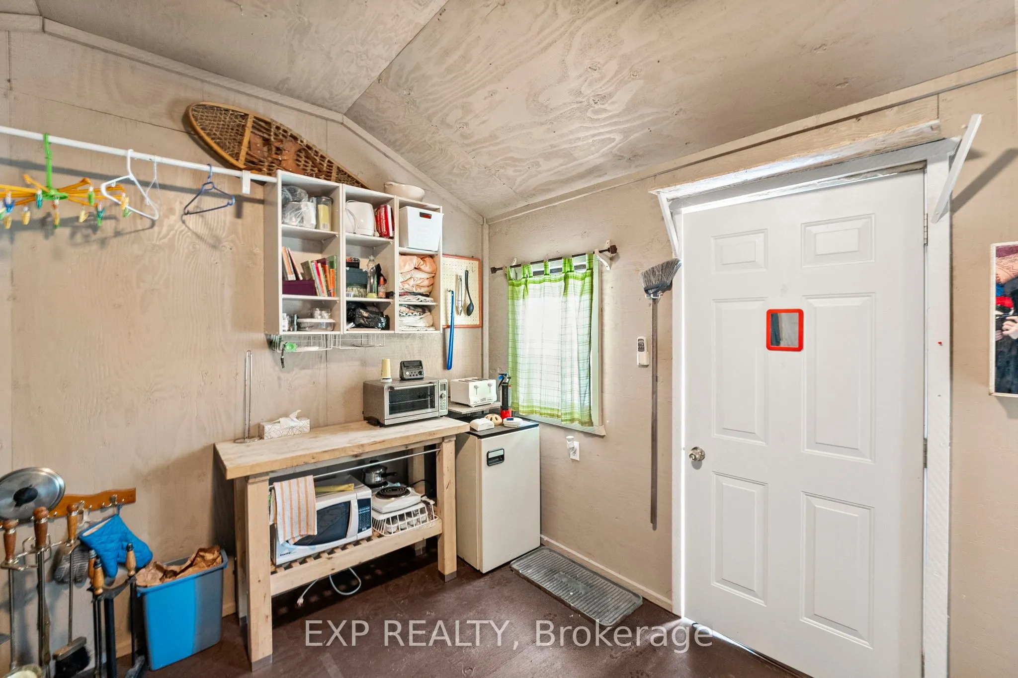 6566 Pioneer Village Lane