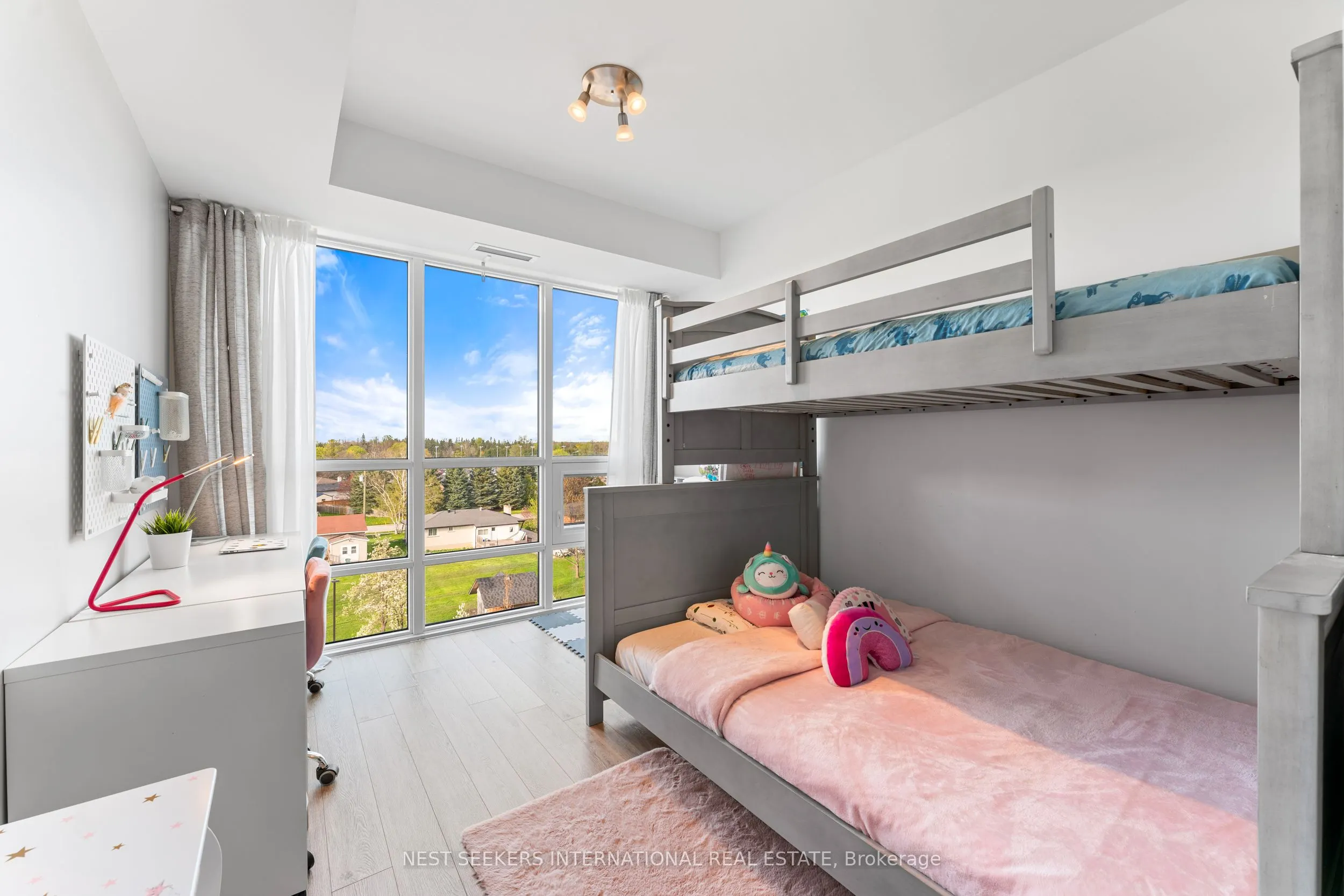 681 Yonge Street, #424