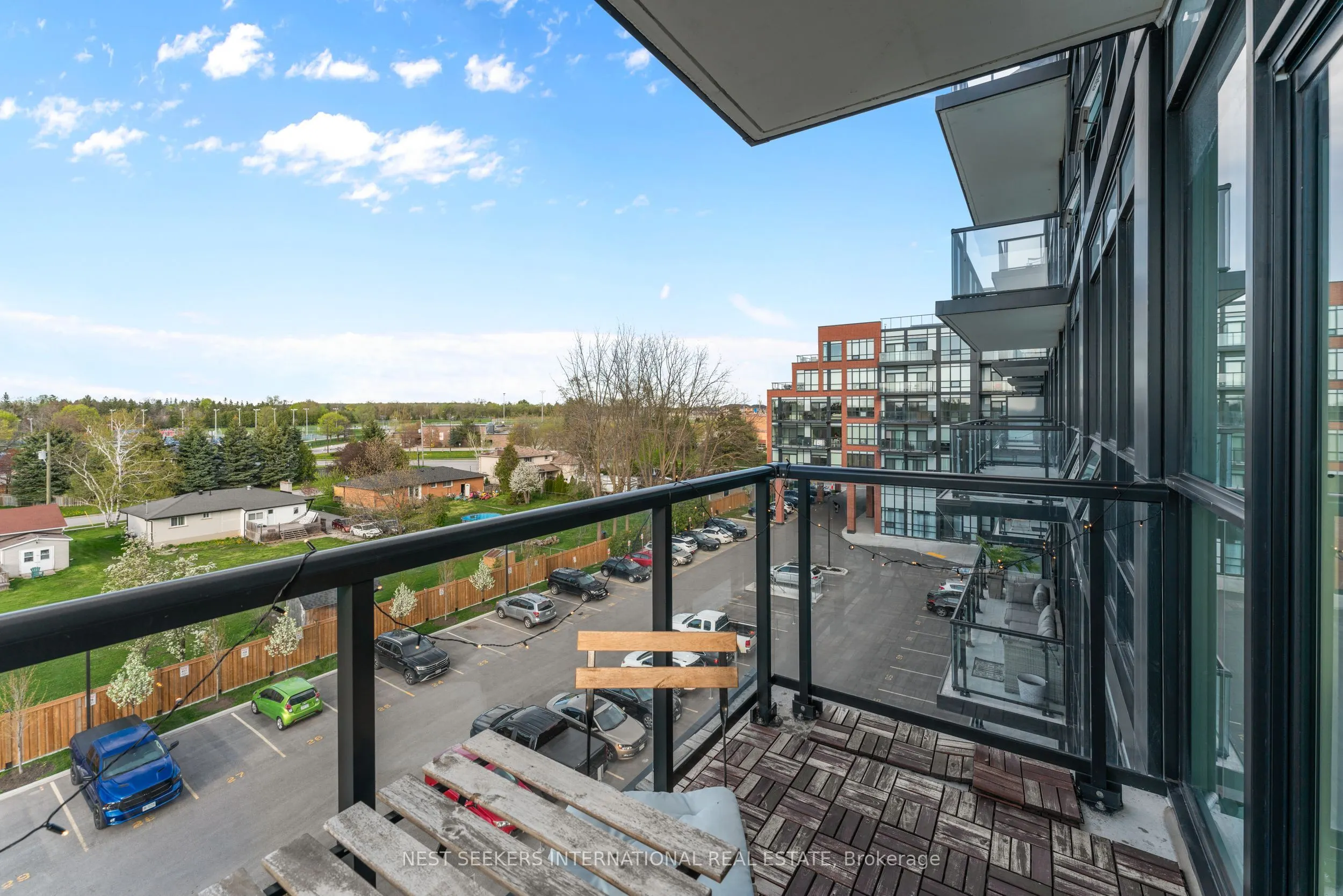 681 Yonge Street, #424