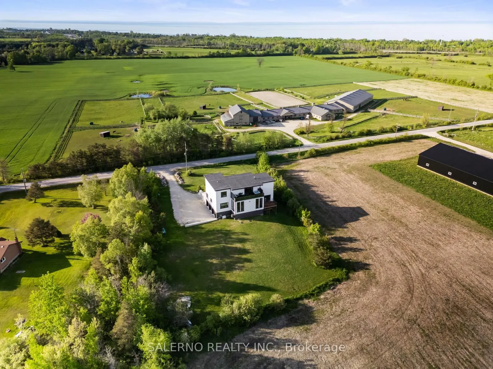 6903 36/37 Nottawasaga Side Road E