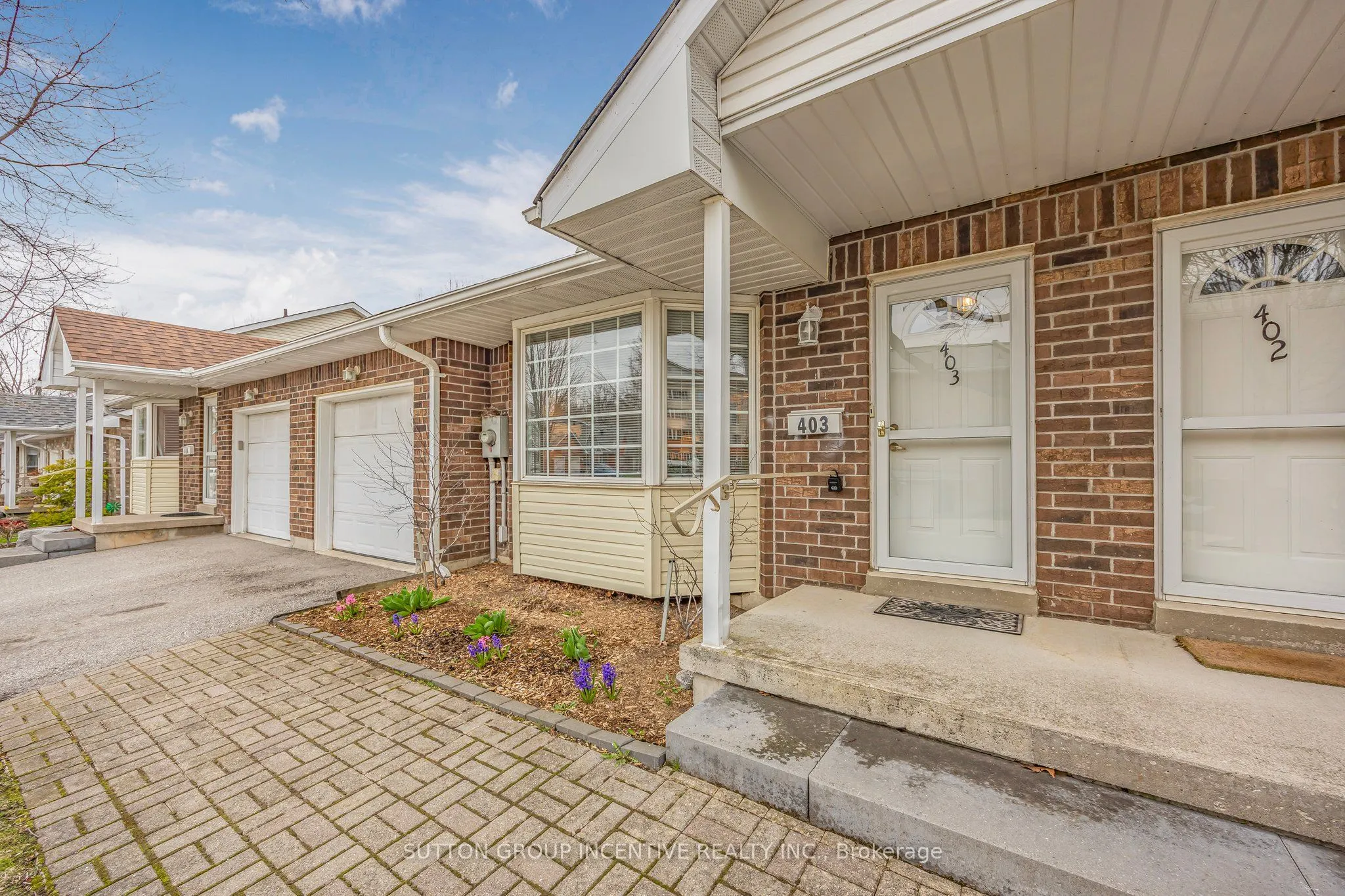 40 Museum Drive, #403
