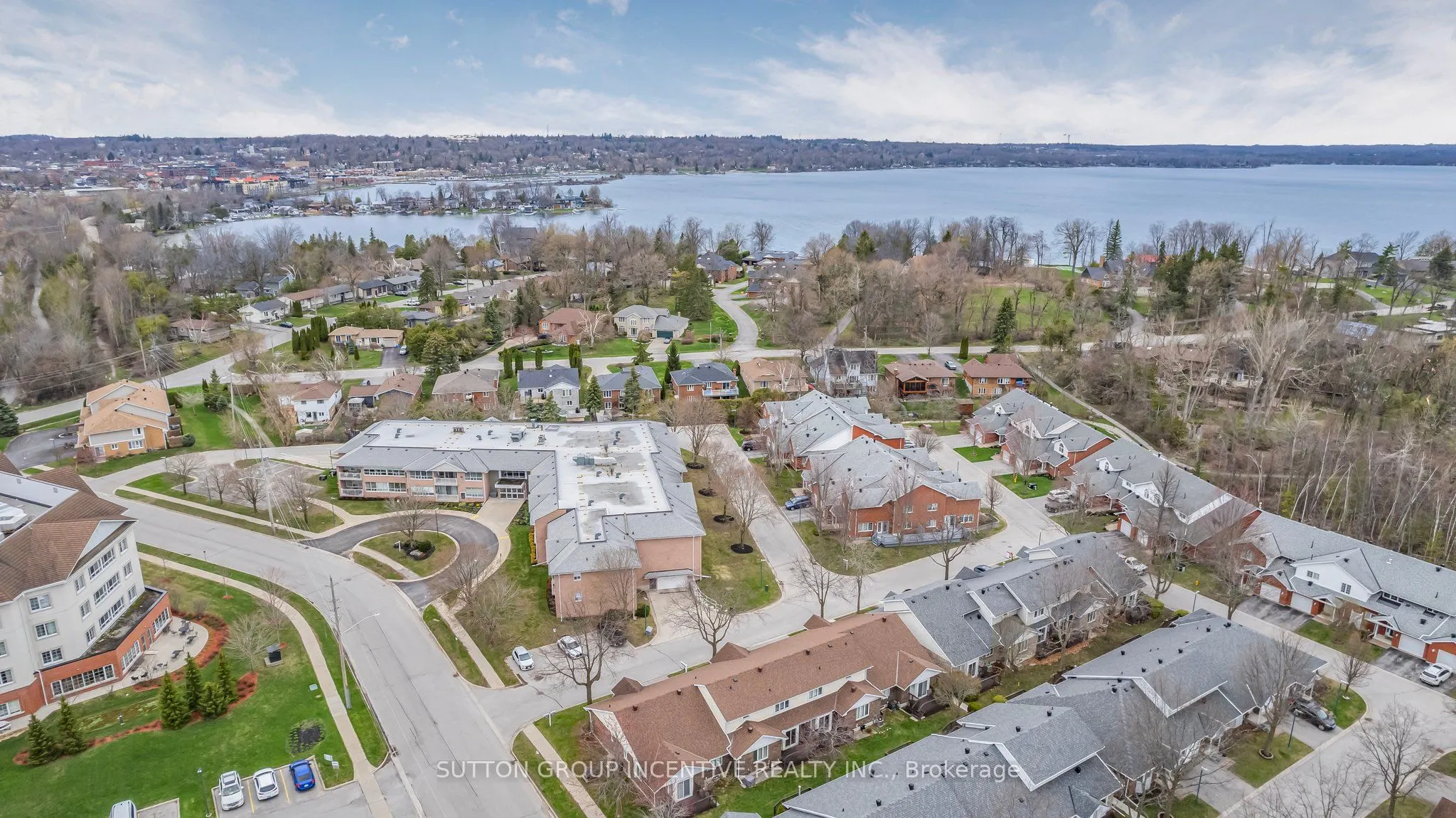 40 Museum Drive, #403
