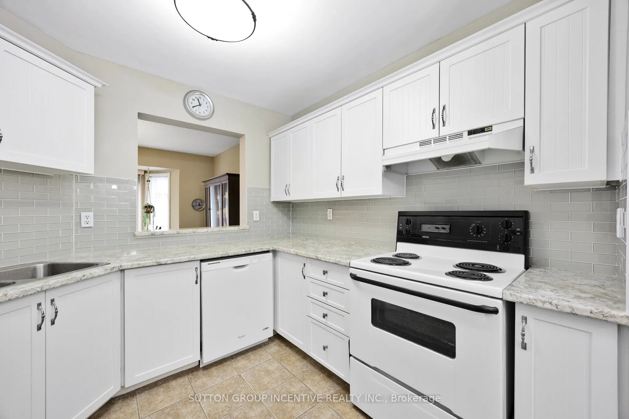 40 Museum Drive, #403