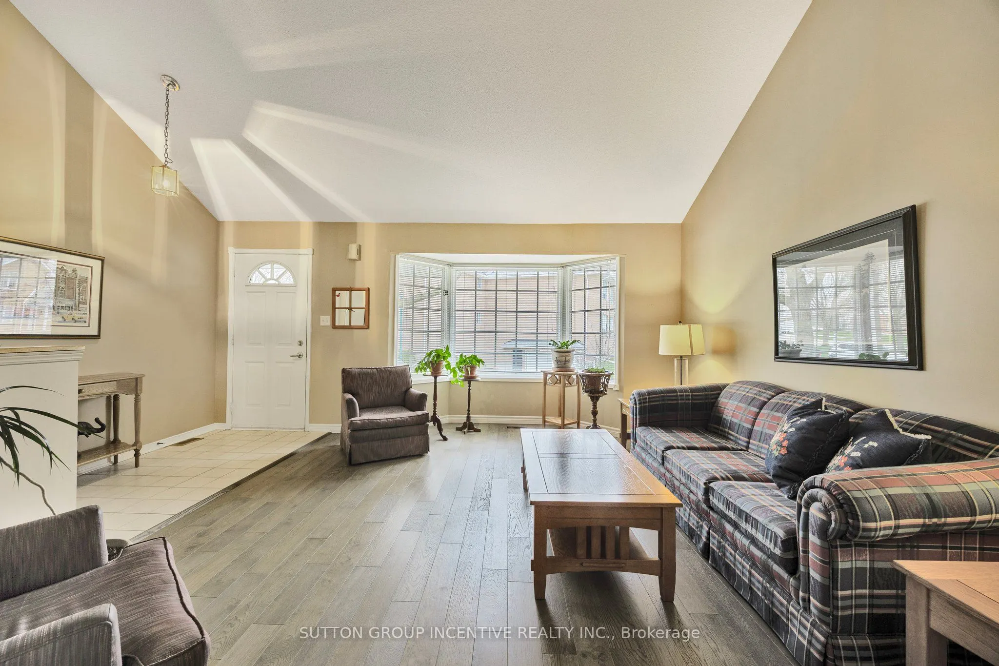 40 Museum Drive, #403