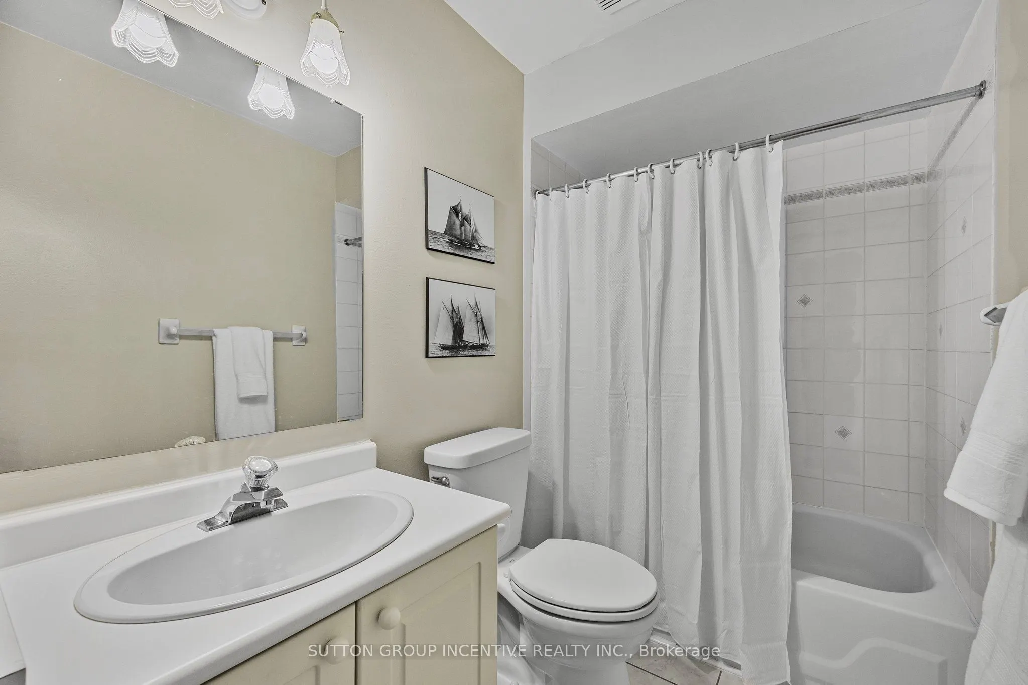 40 Museum Drive, #403