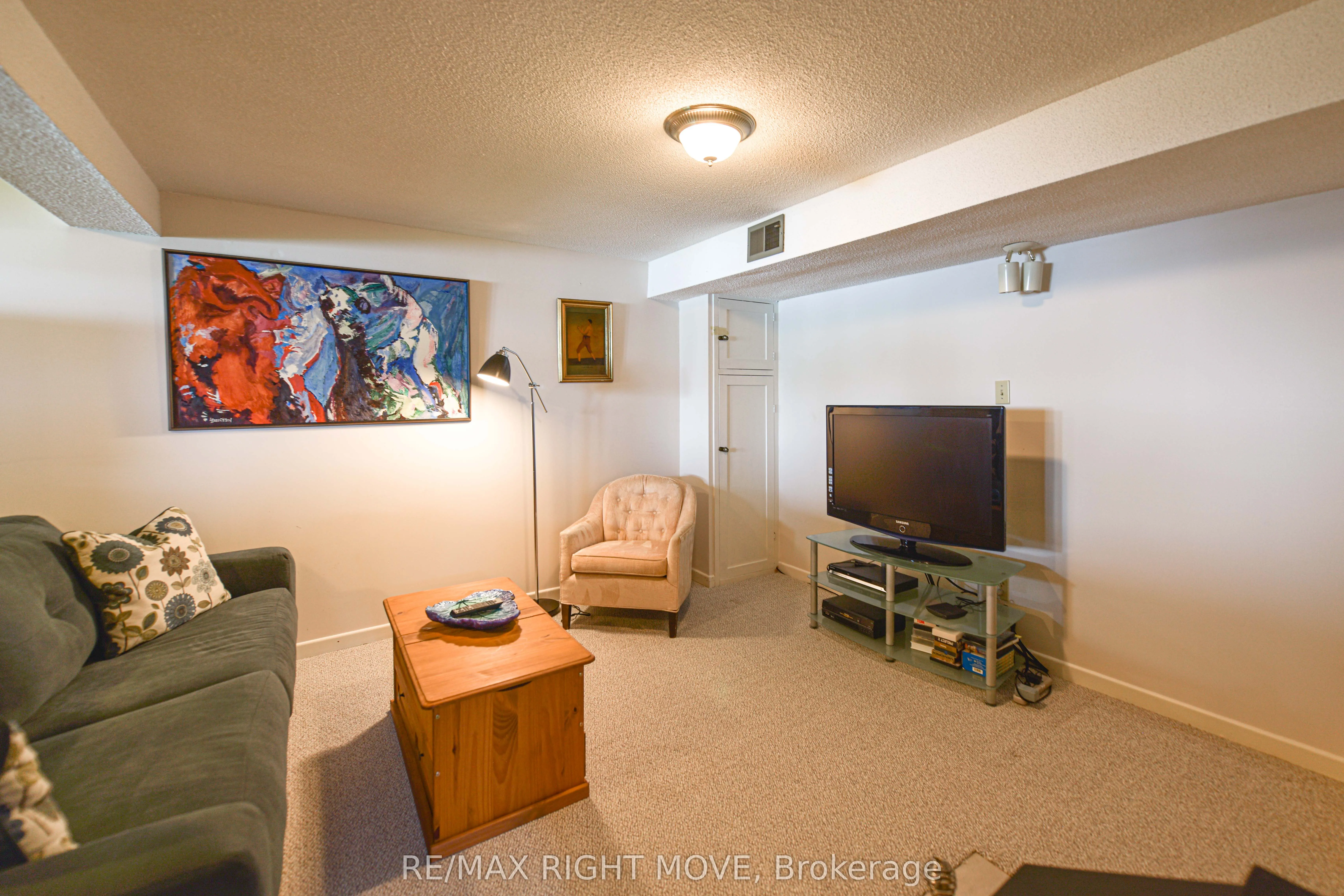 905 Woodland Drive