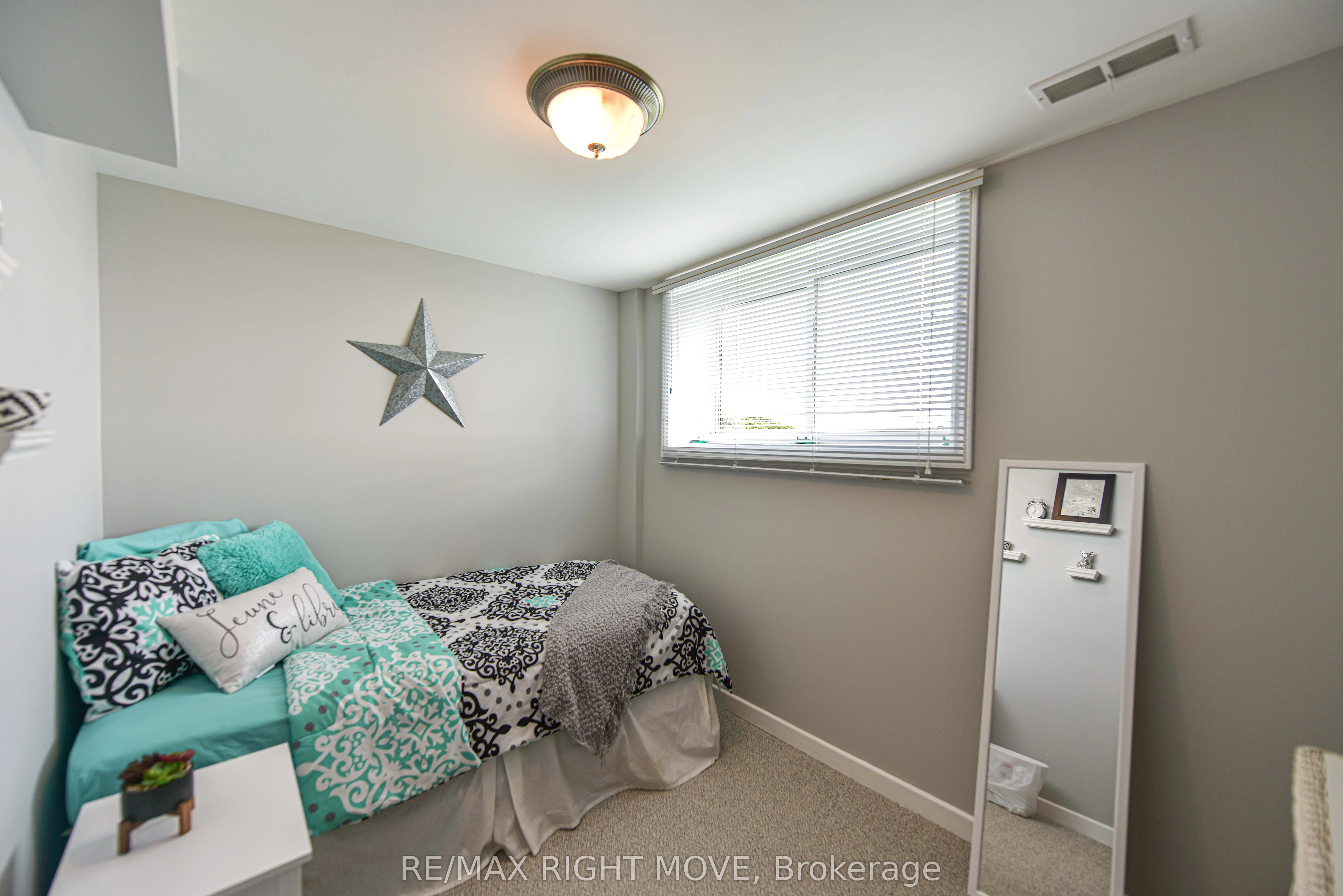 905 Woodland Drive