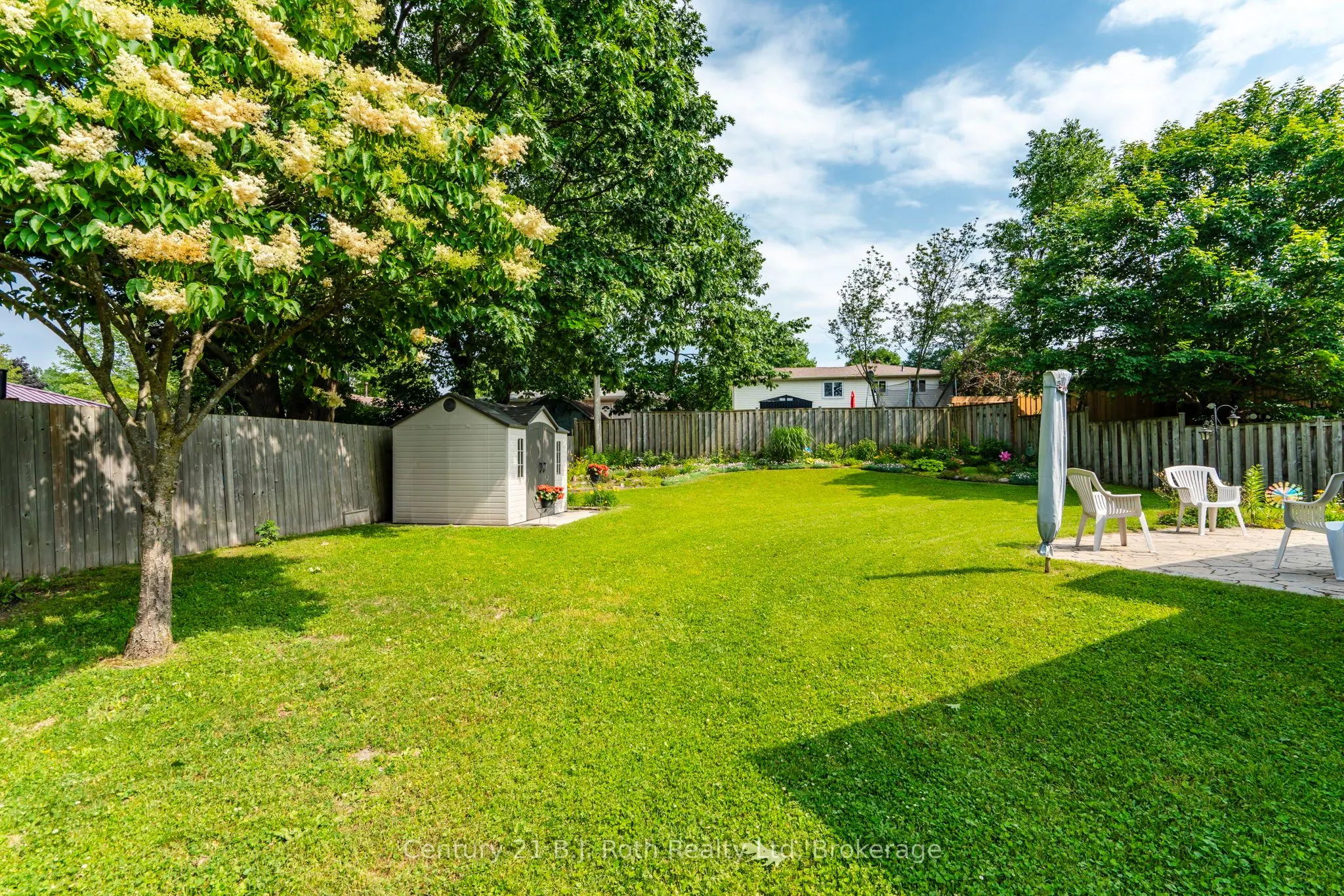 997 Whitney Crescent