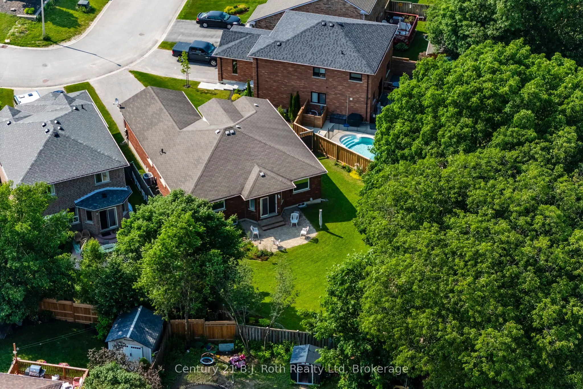 997 Whitney Crescent