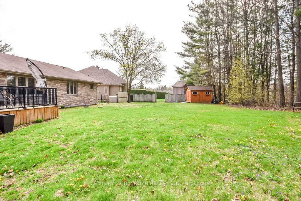 12 Noraline Avenue