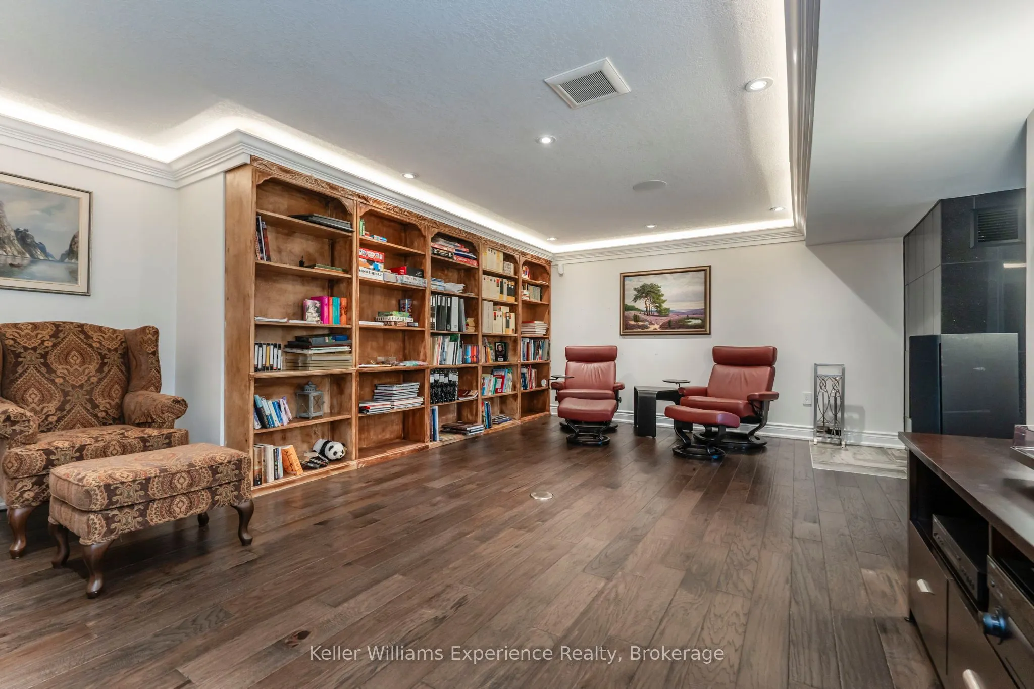 1 Topaz Court