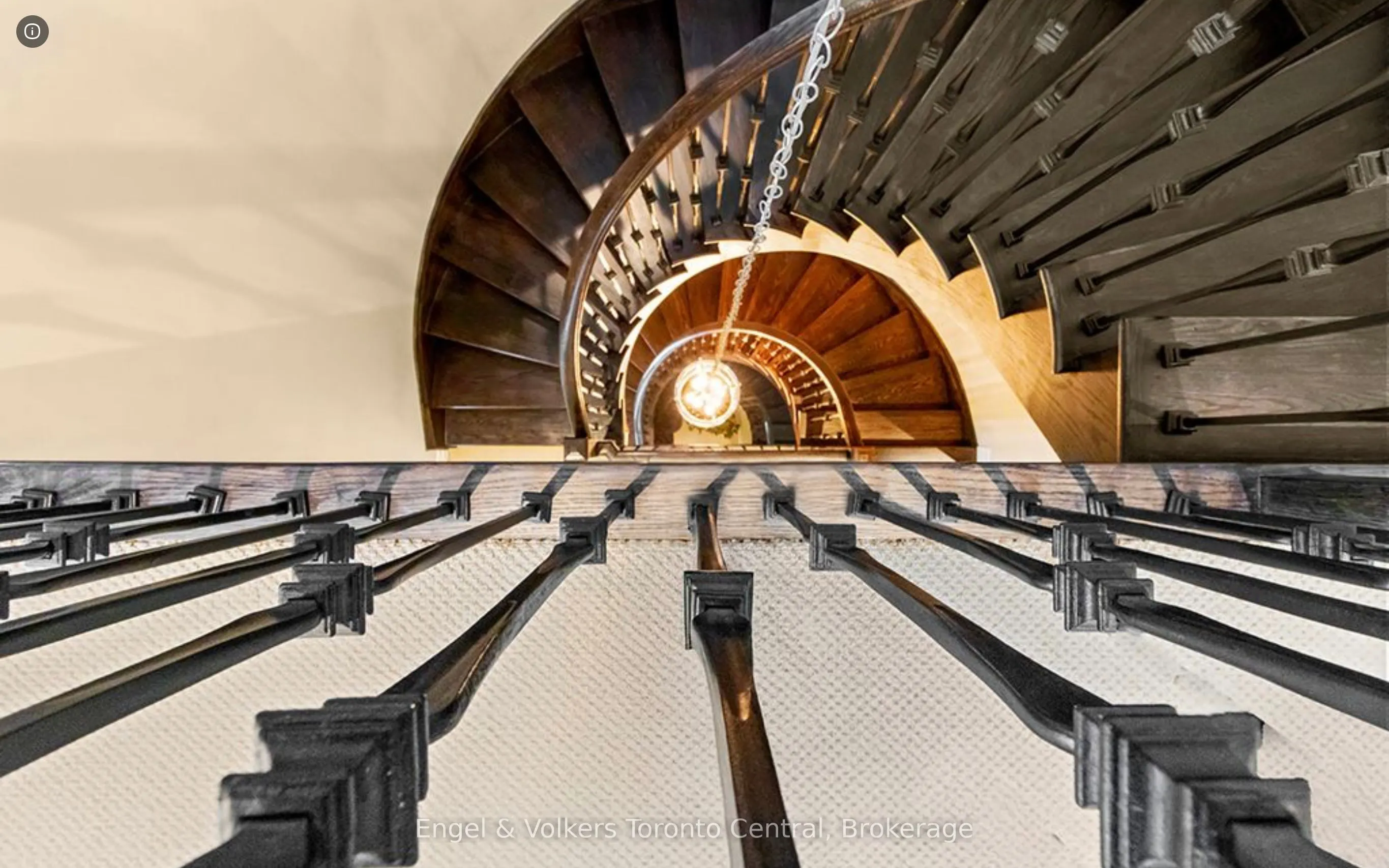 1 Westmount Mews, #7