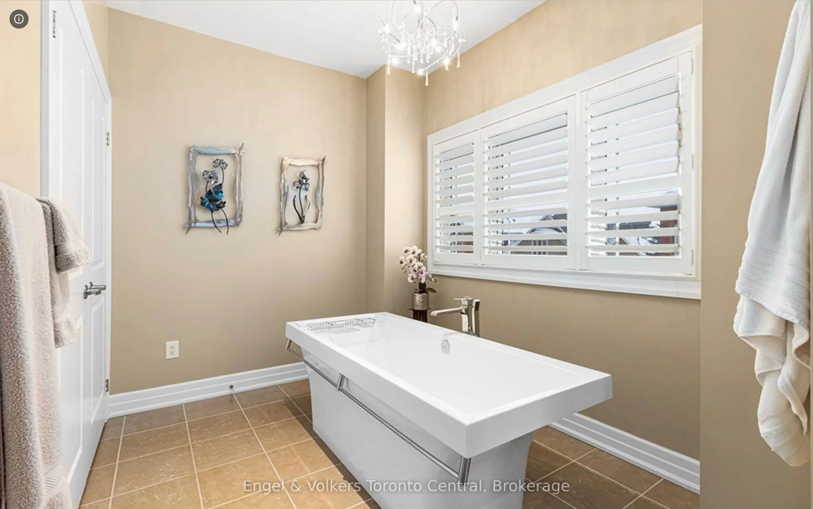 1 Westmount Mews, #7