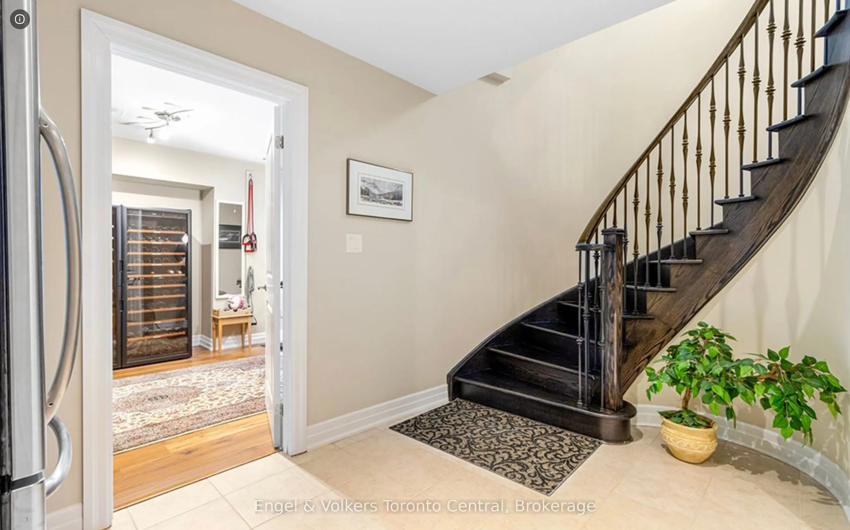 1 Westmount Mews, #7