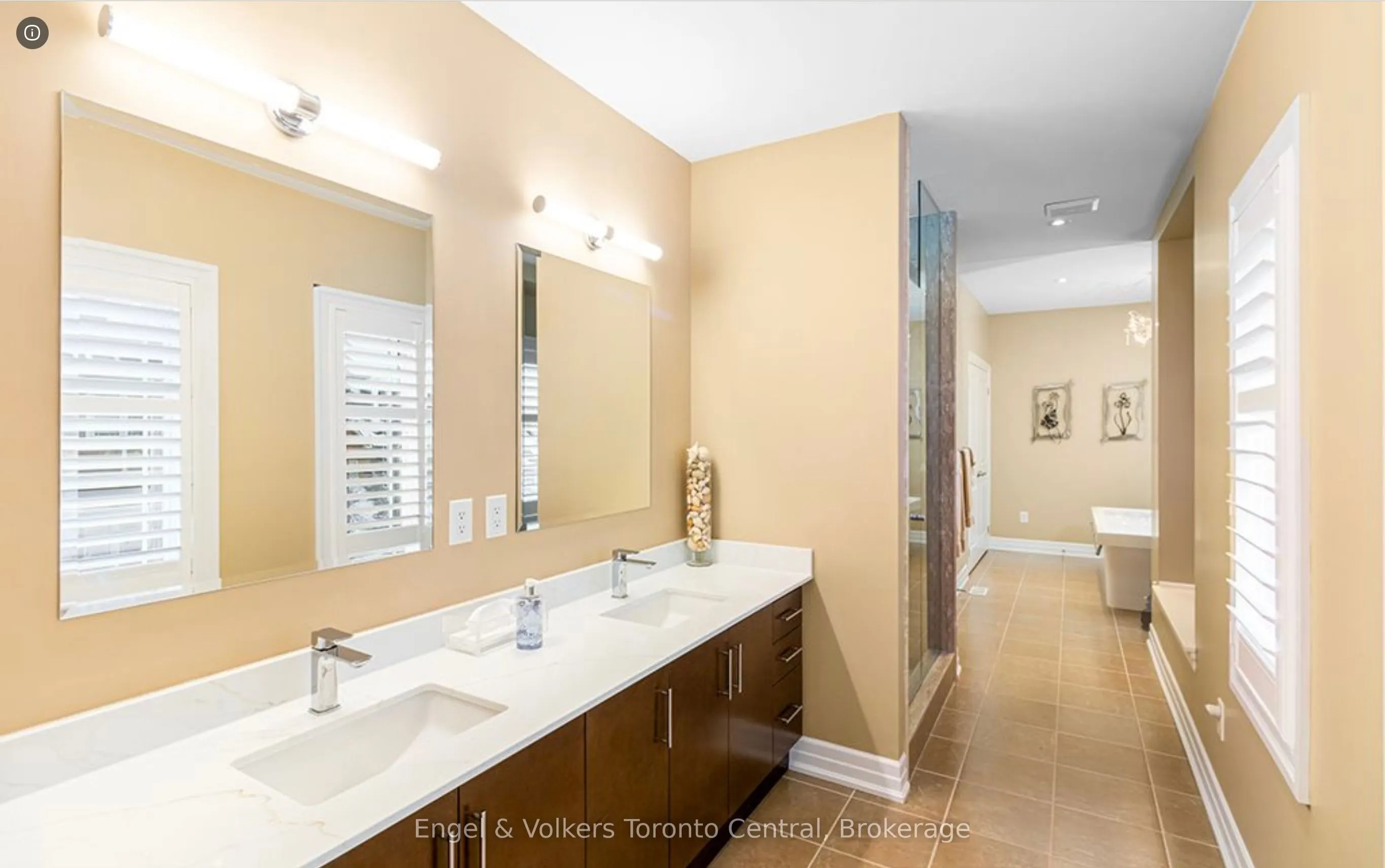 1 Westmount Mews, #7
