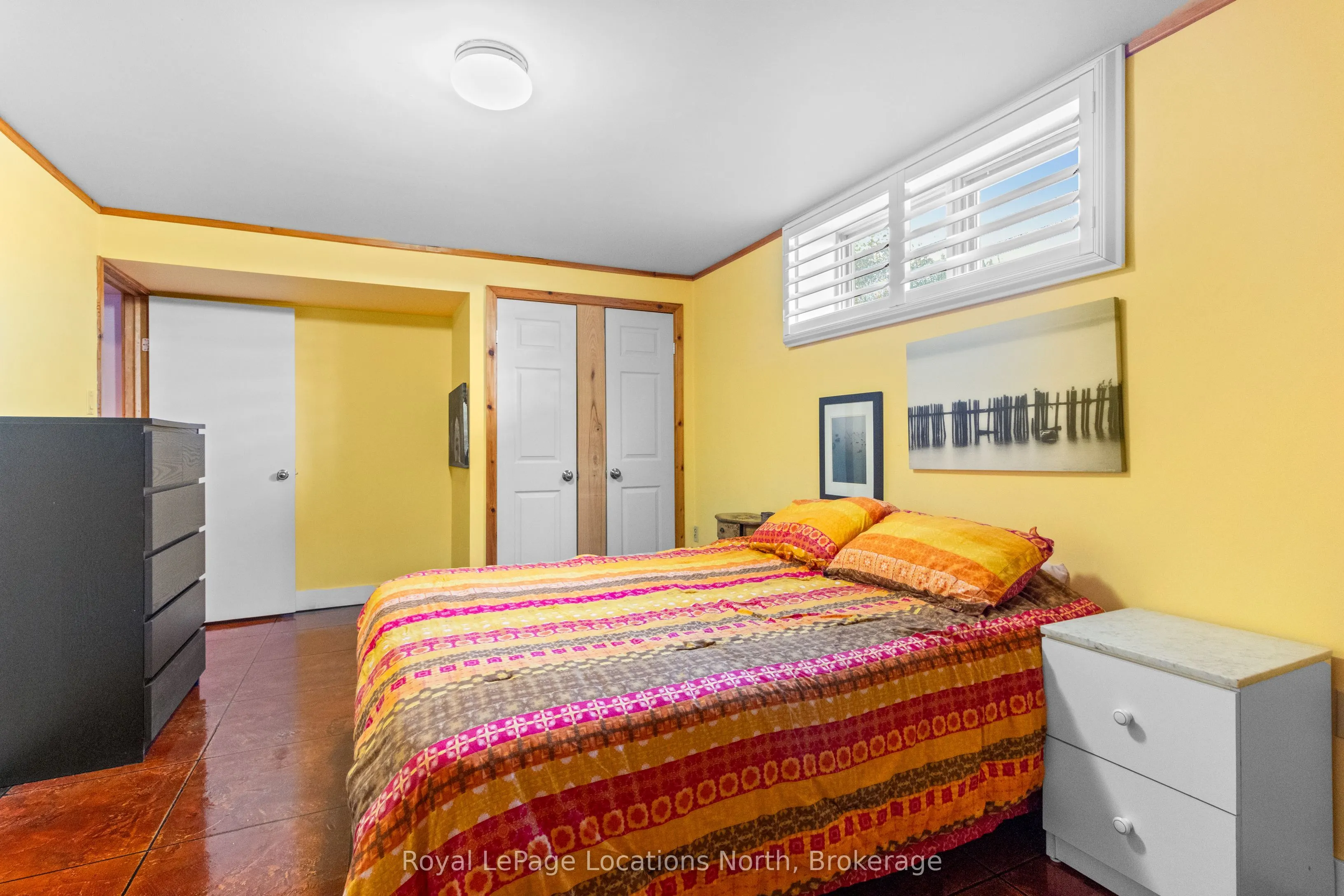 24 Oliver Crescent