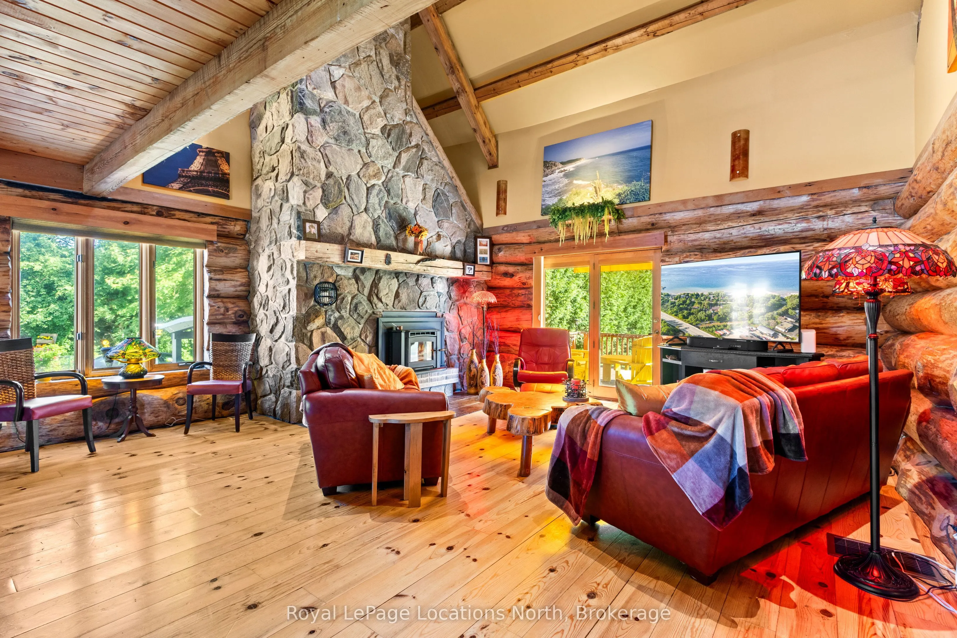 24 Oliver Crescent