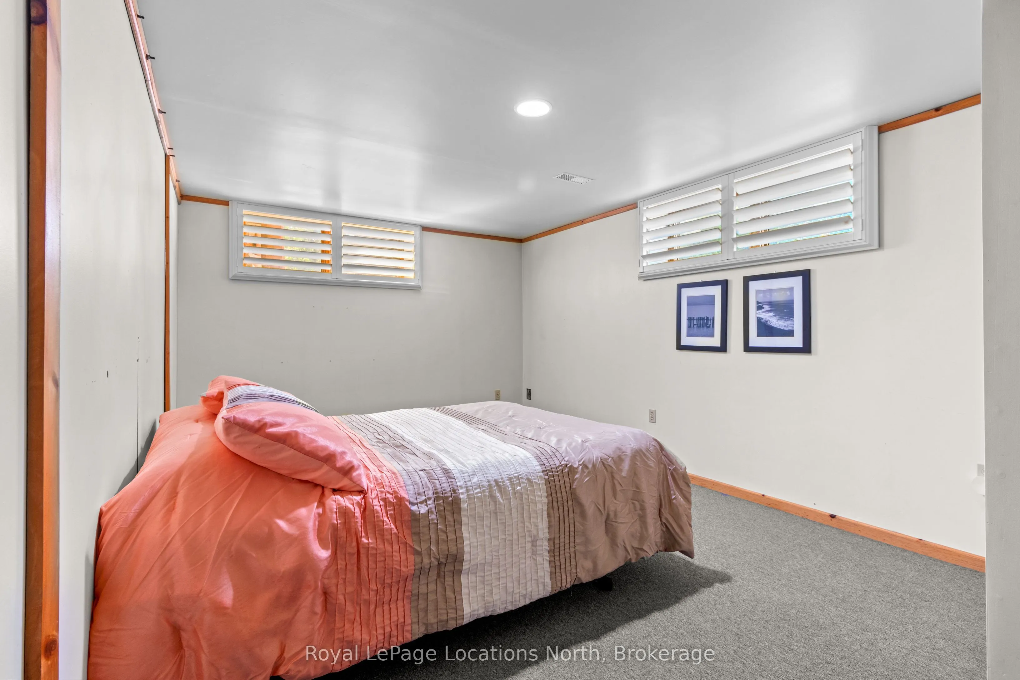 24 Oliver Crescent