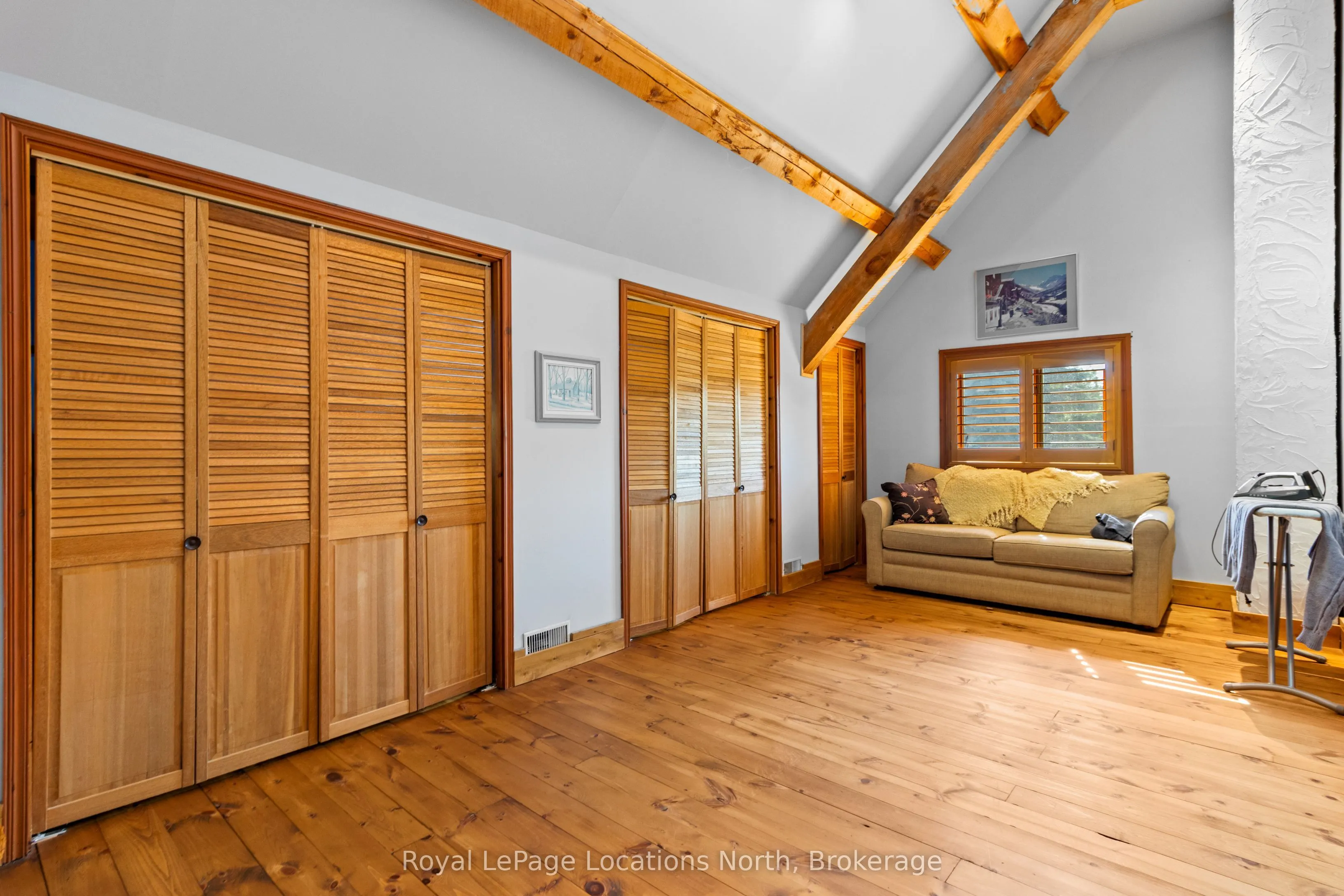 24 Oliver Crescent