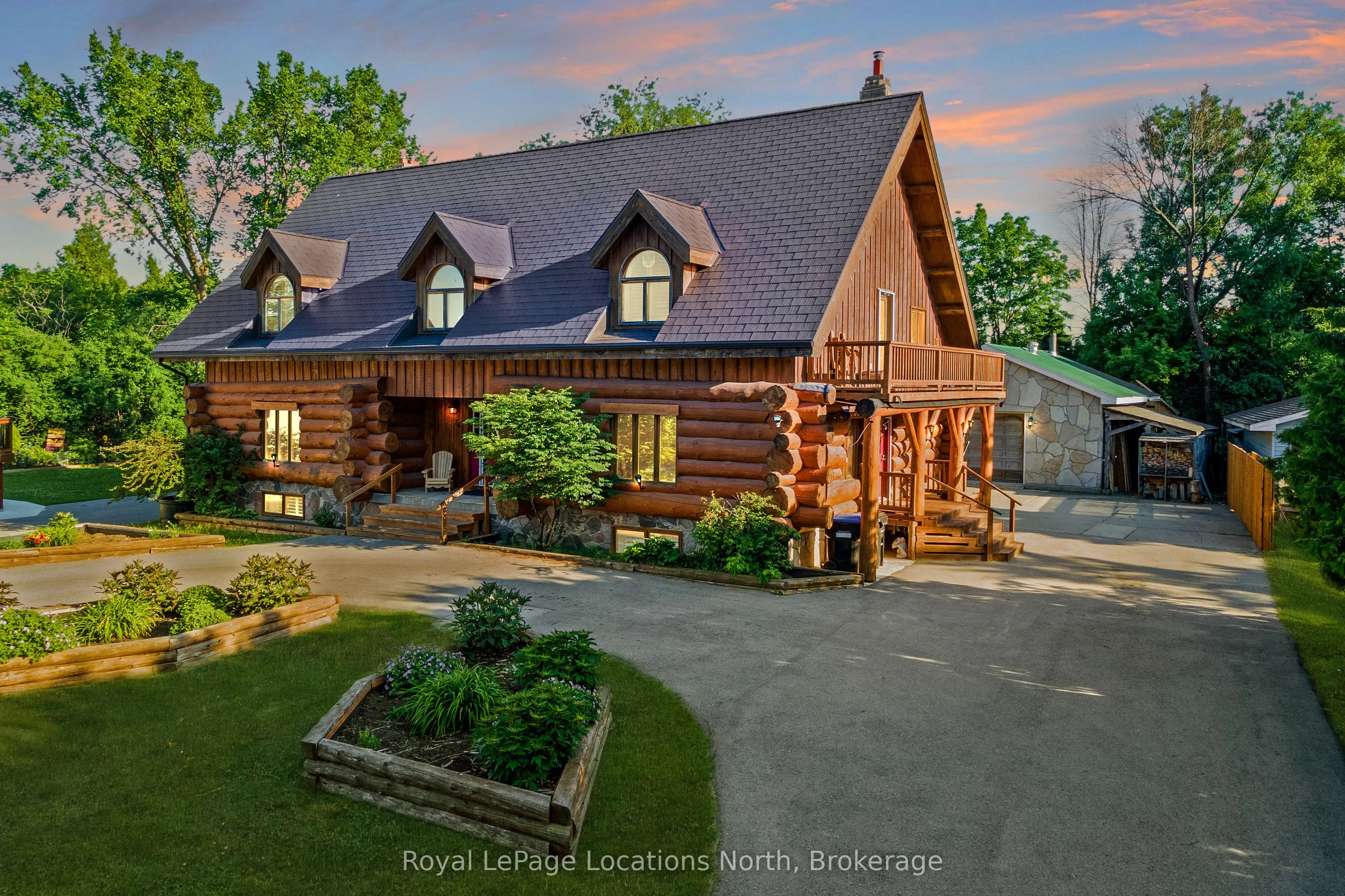 24 Oliver Crescent
