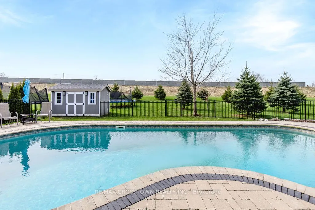 25 MENNILL Drive