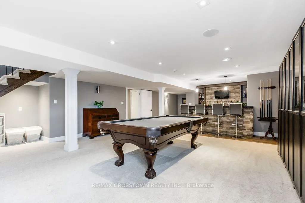 25 MENNILL Drive