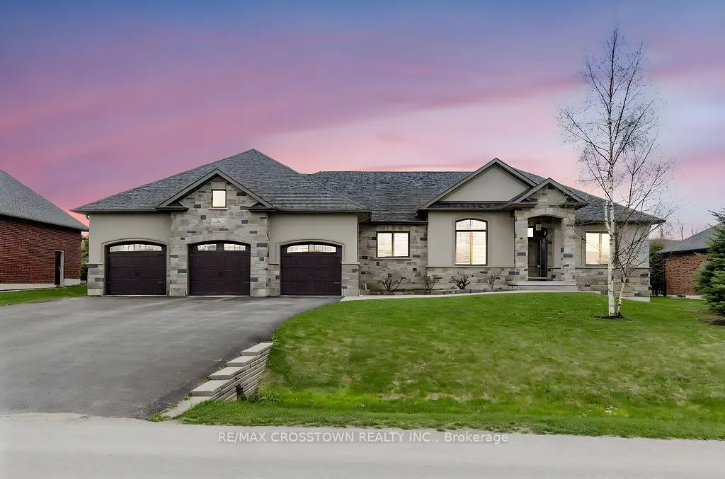 25 MENNILL Drive