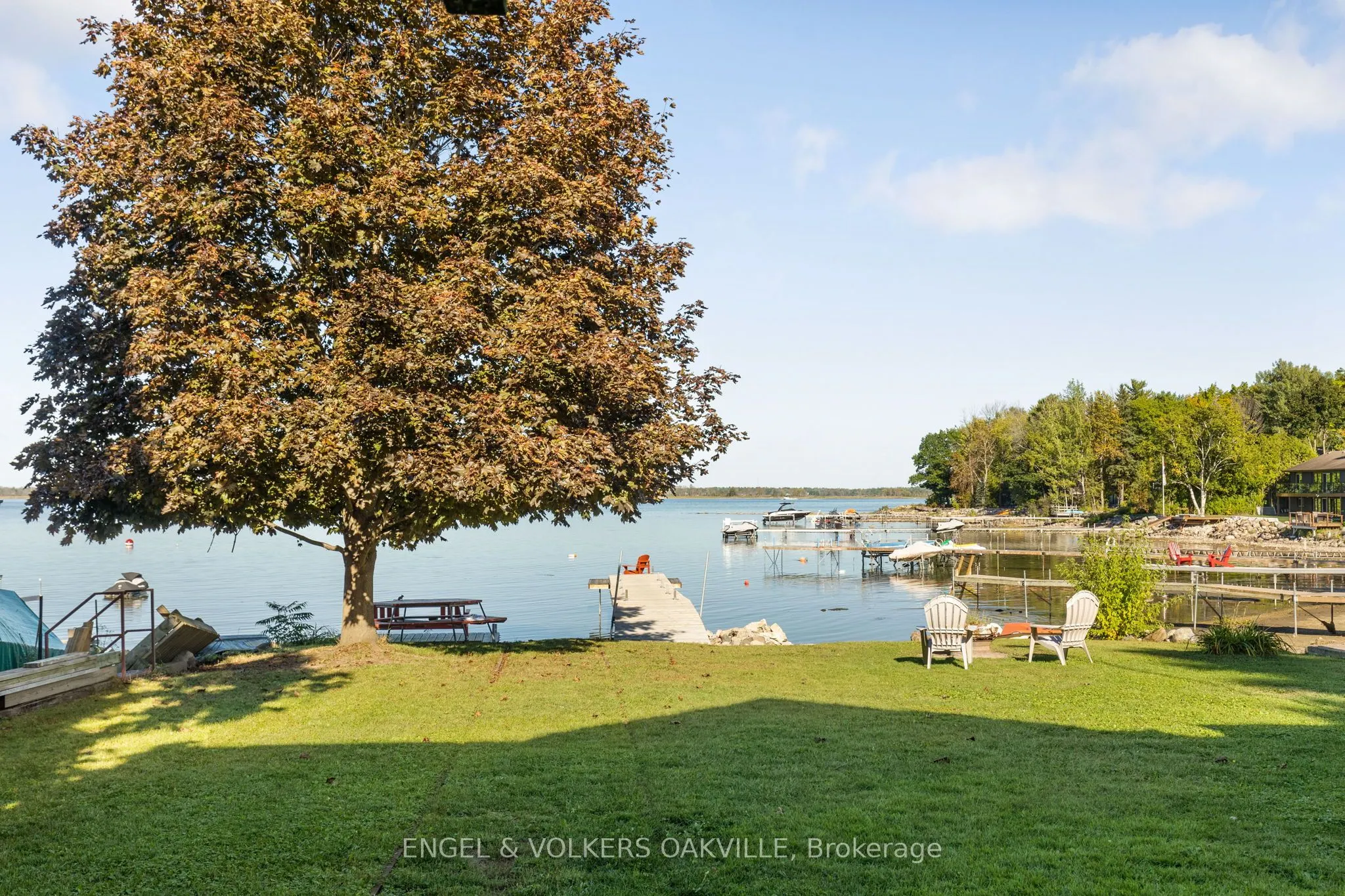 216 Robins Point Road