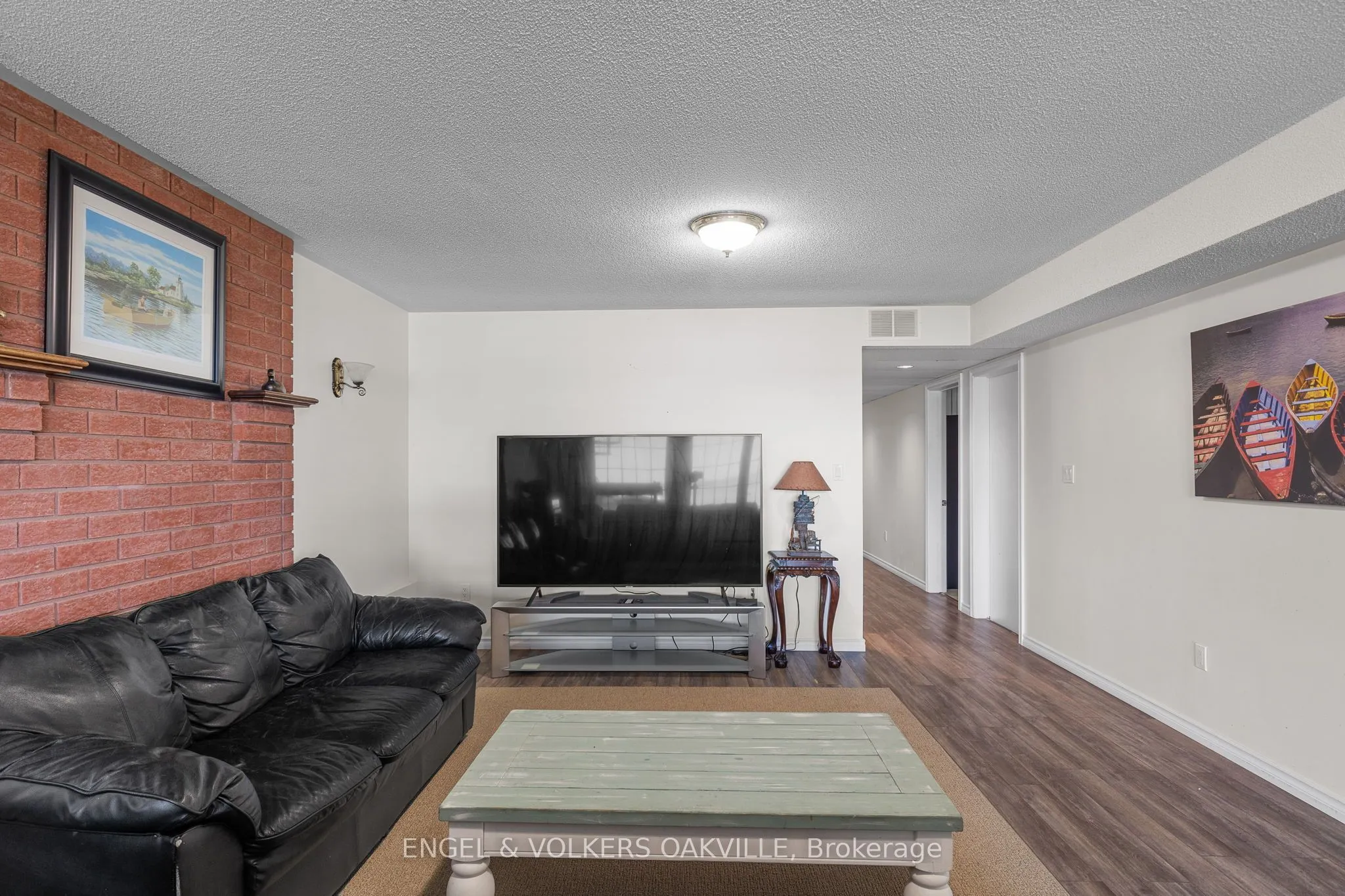 216 Robins Point Road