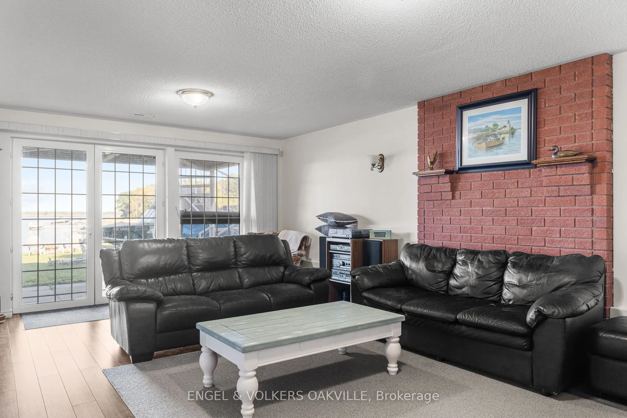 216 Robins Point Road