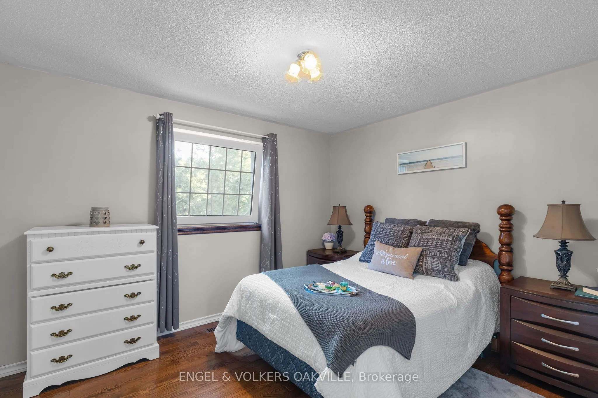 216 Robins Point Road