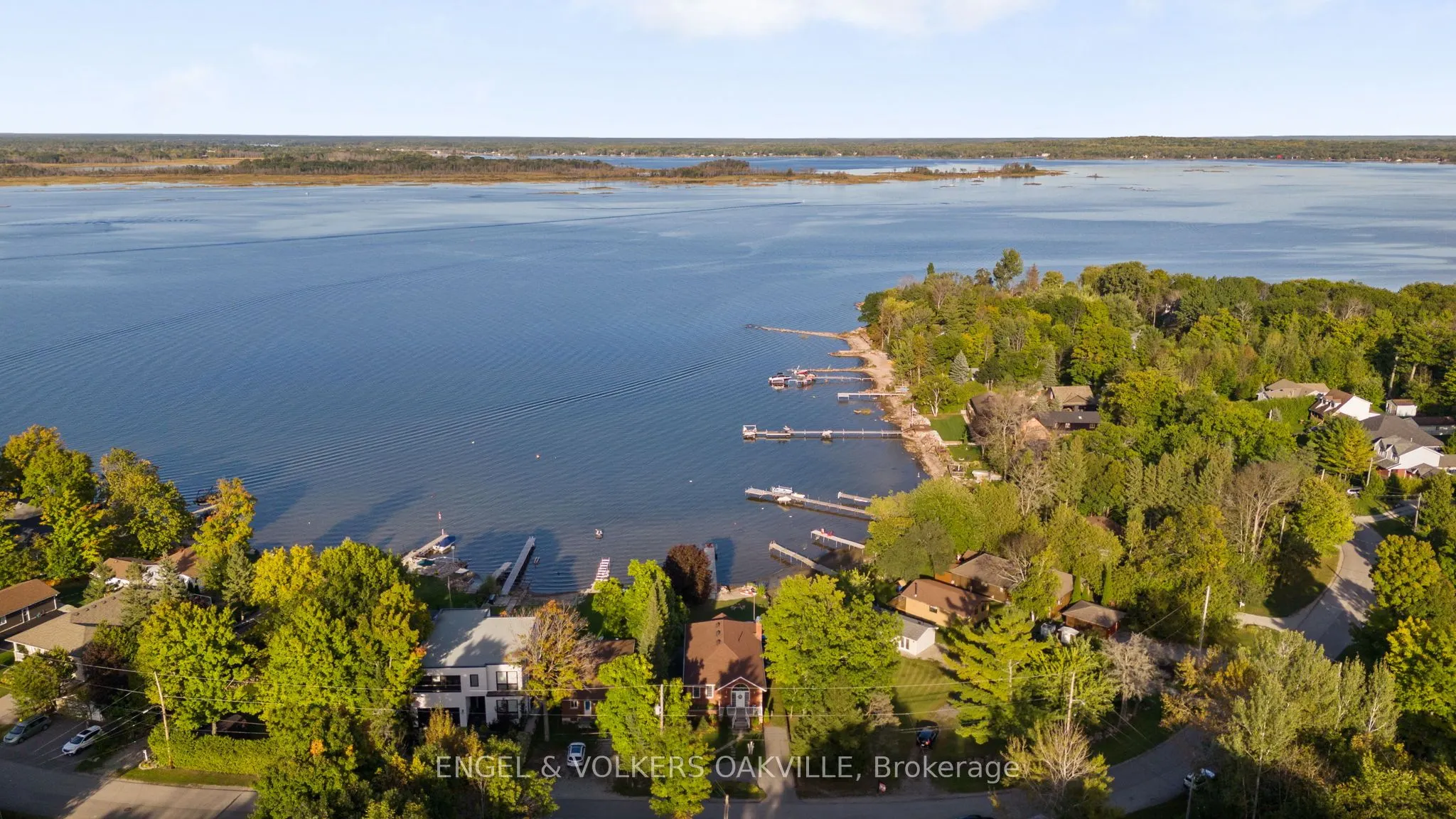 216 Robins Point Road