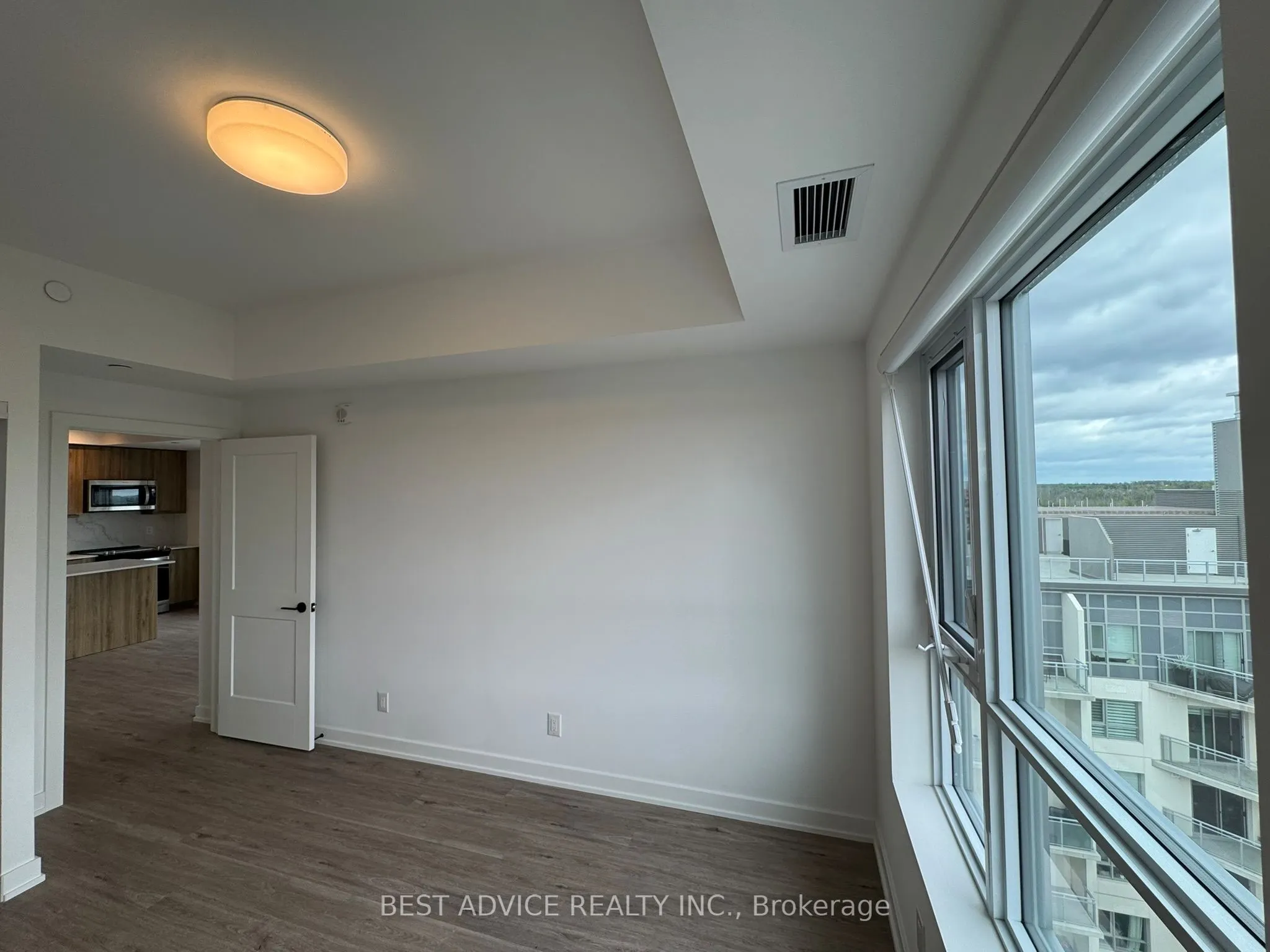 56 Lakeside Terrace, #1209