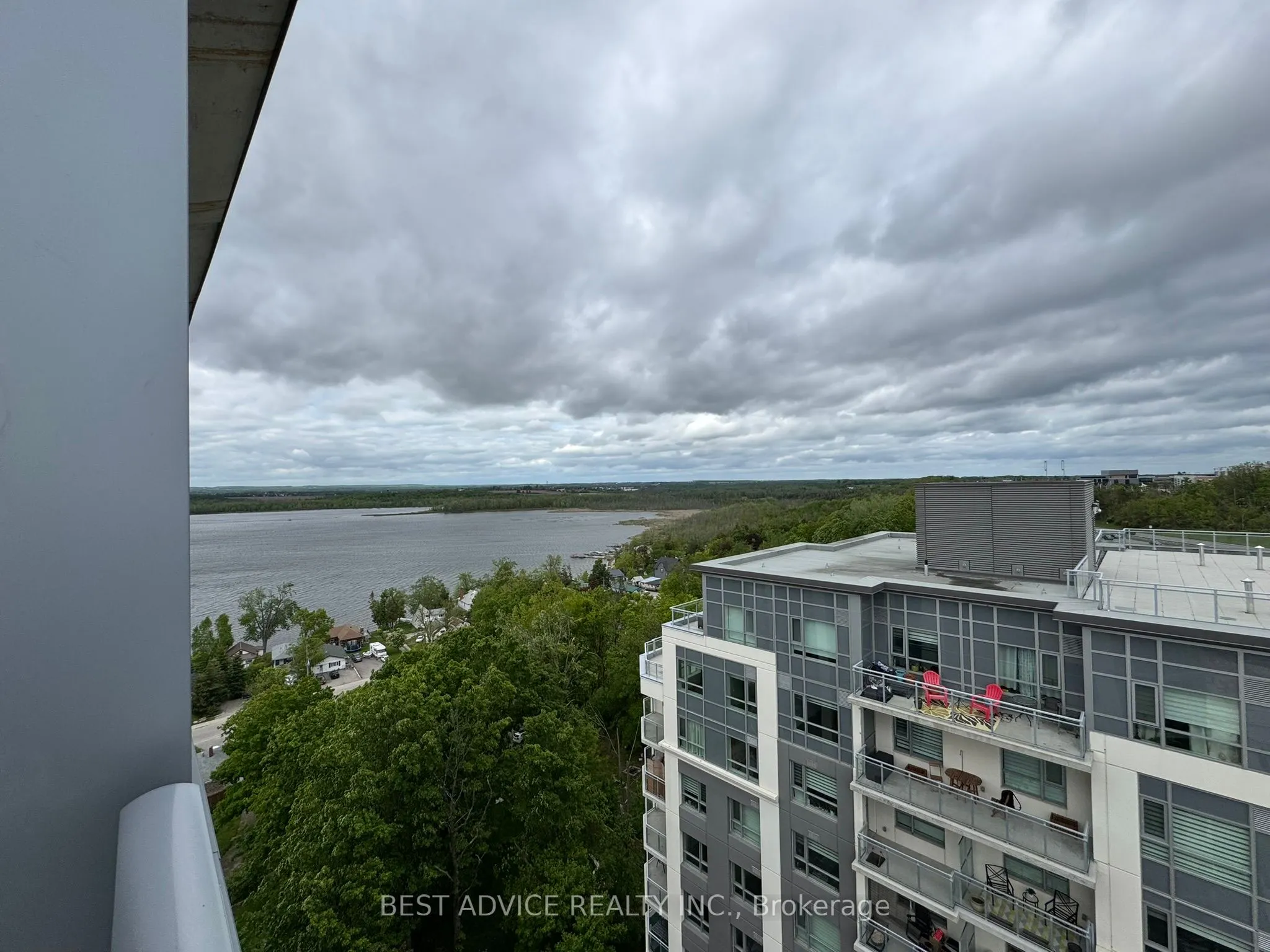 56 Lakeside Terrace, #1209