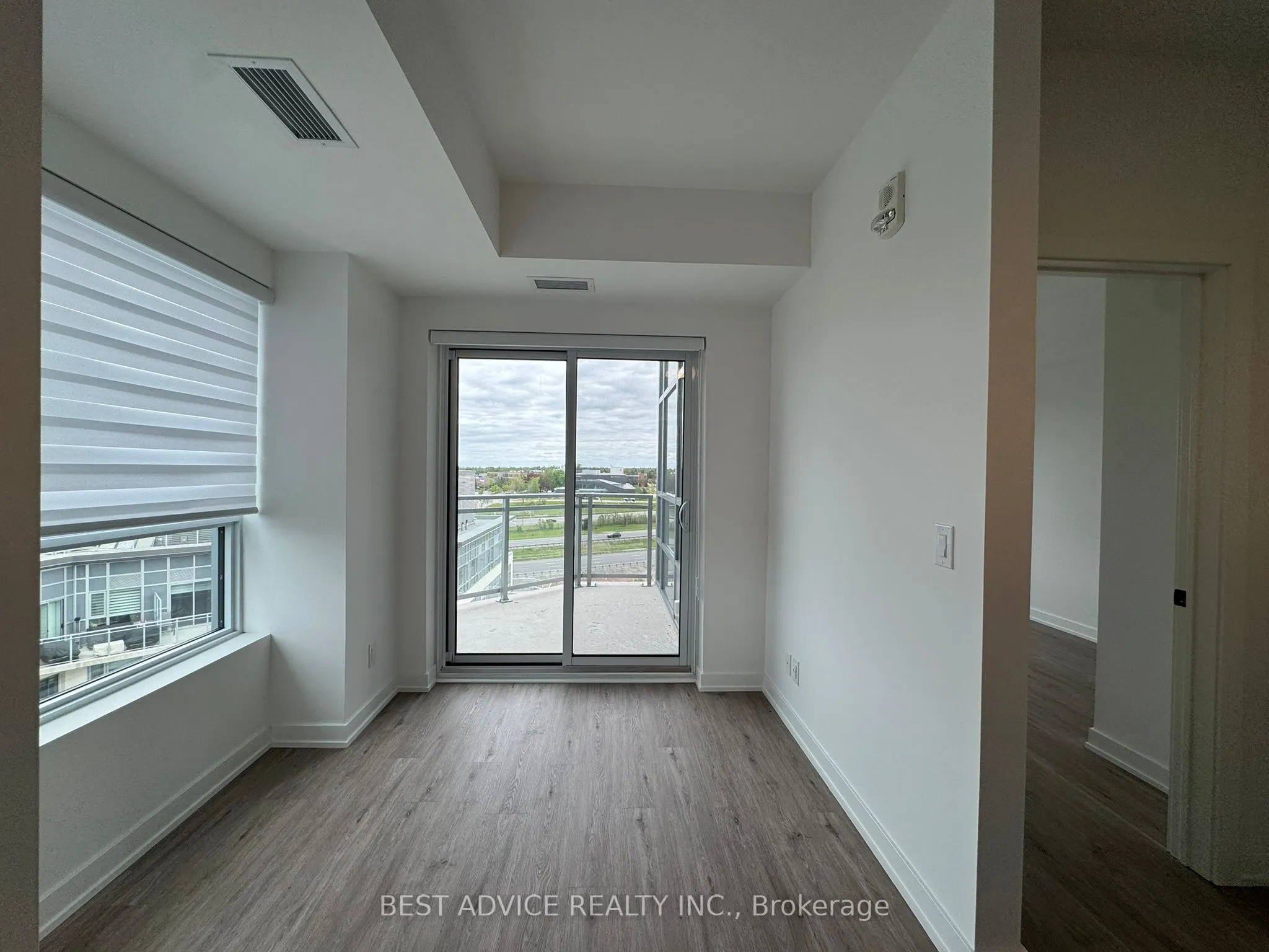 56 Lakeside Terrace, #1209