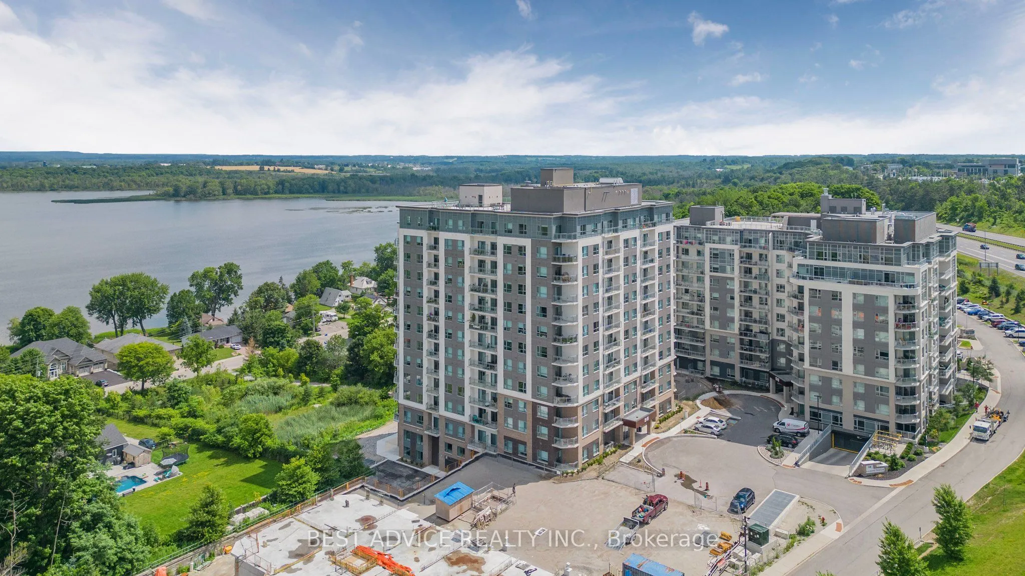 56 Lakeside Terrace, #1209