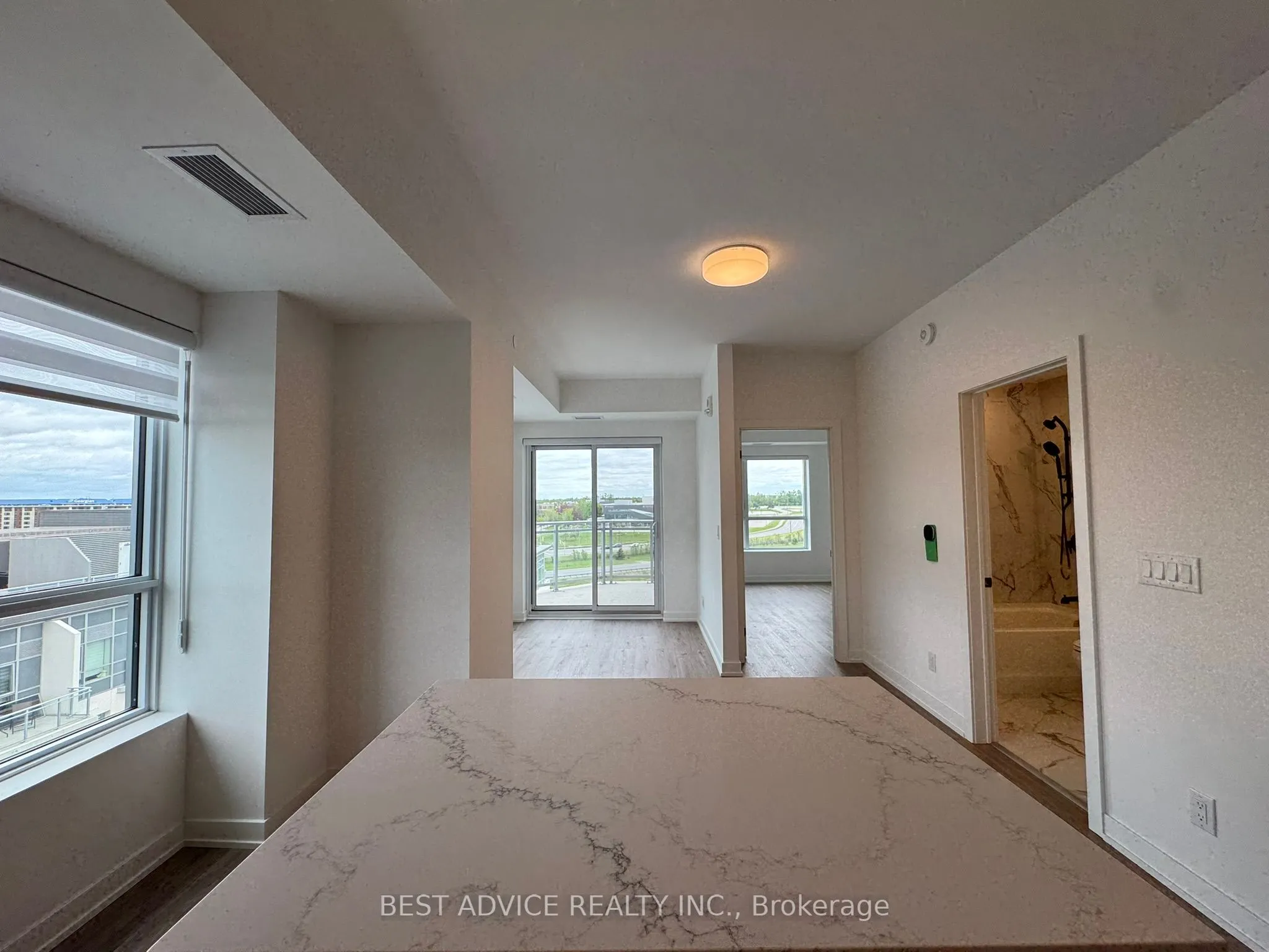 56 Lakeside Terrace, #1209
