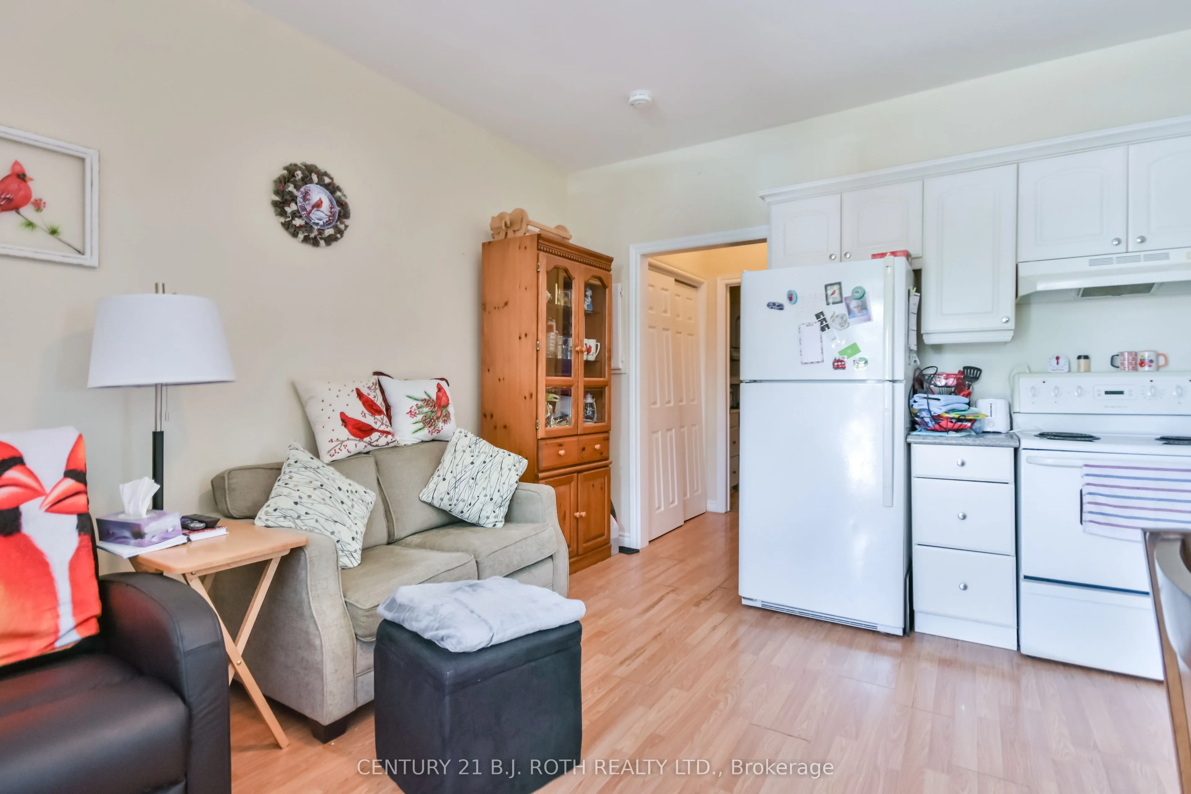 19 South Street S