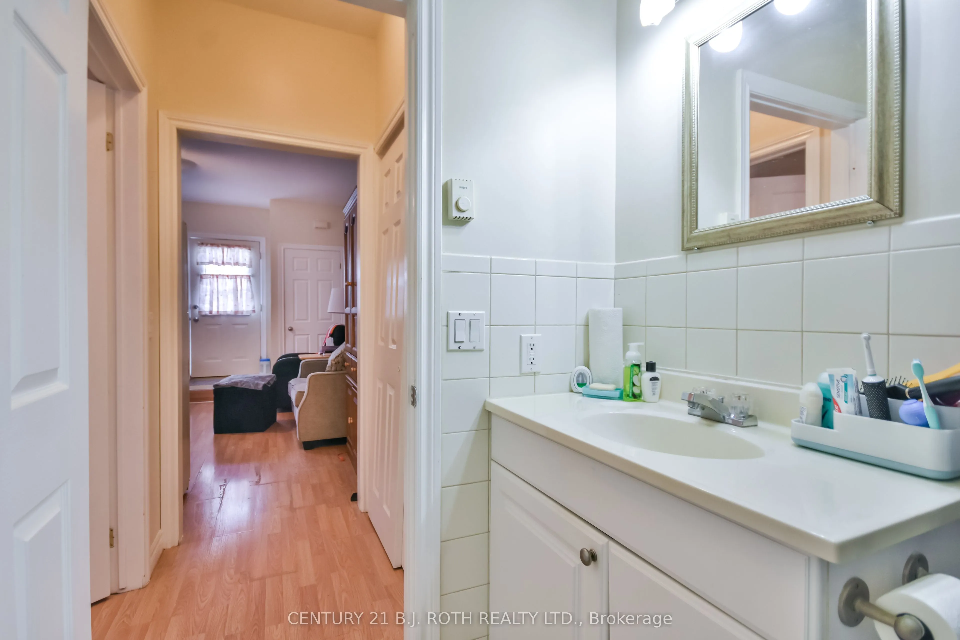 19 South Street S
