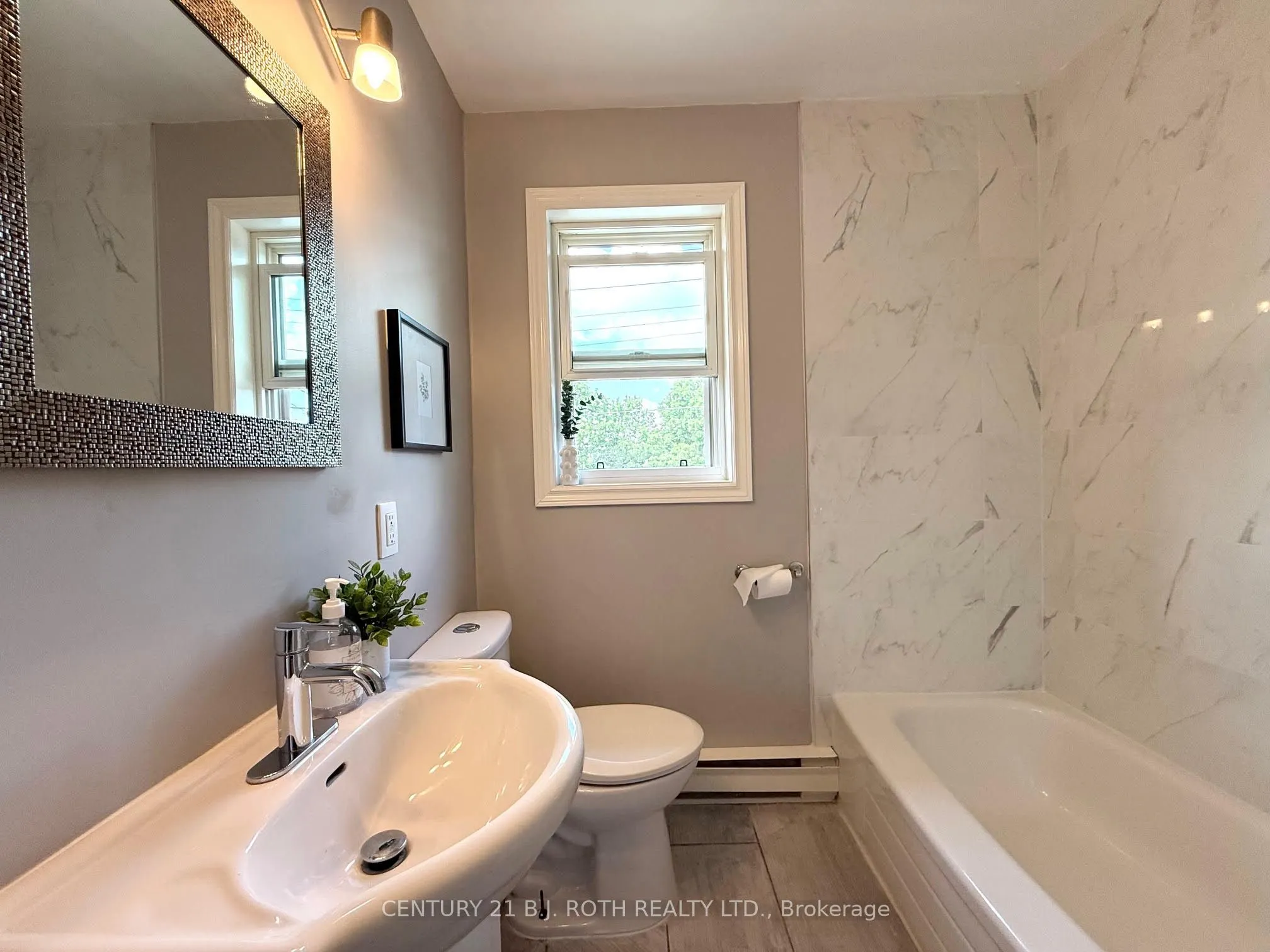 19 South Street S