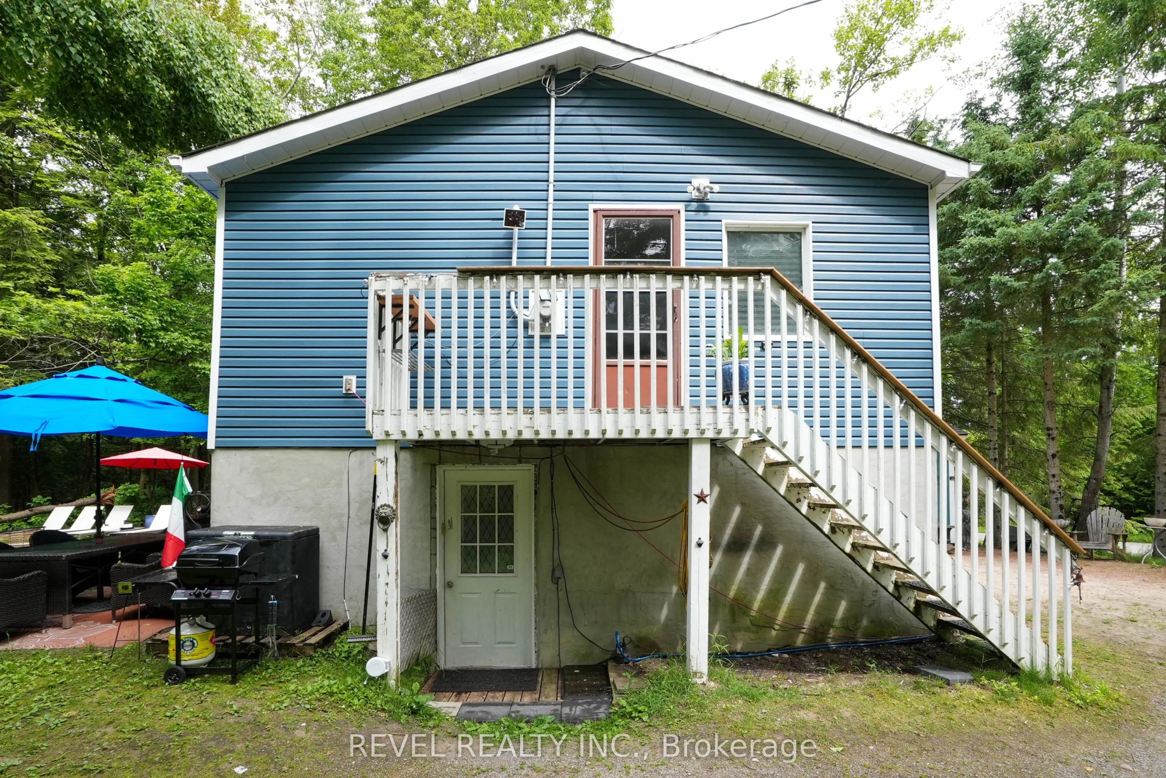 43 Manitou Crescent