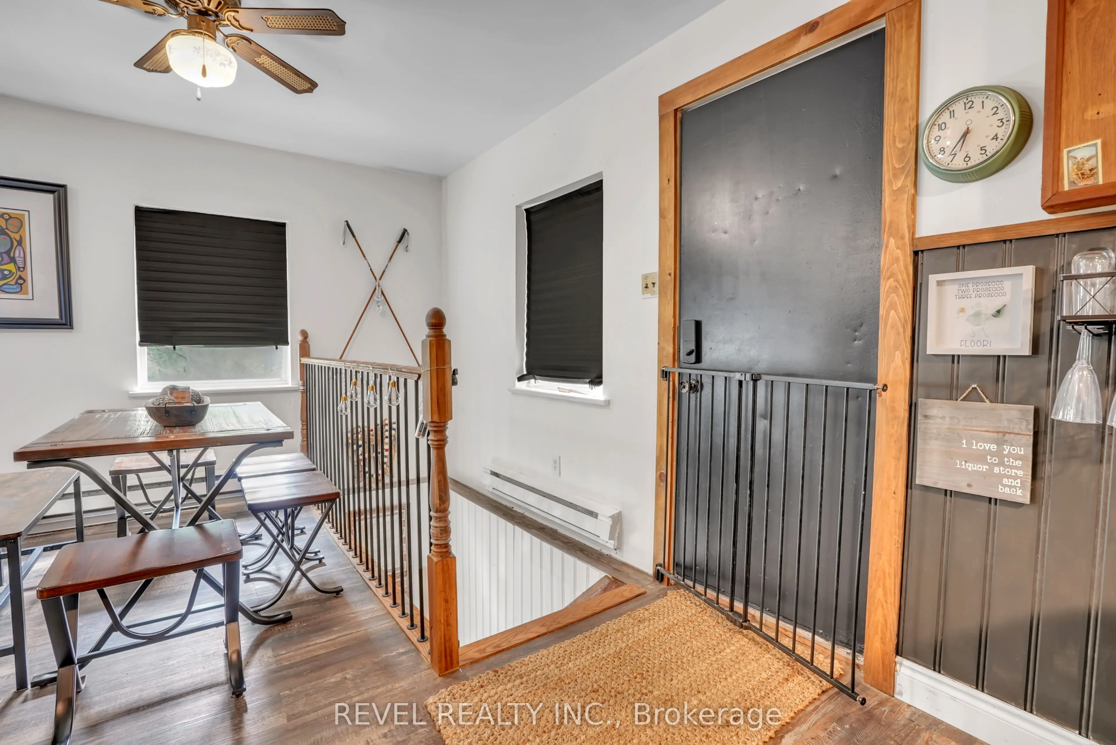 43 Manitou Crescent