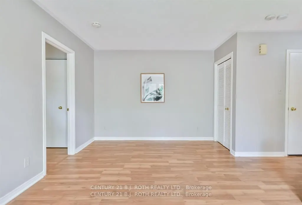 19 South Street S