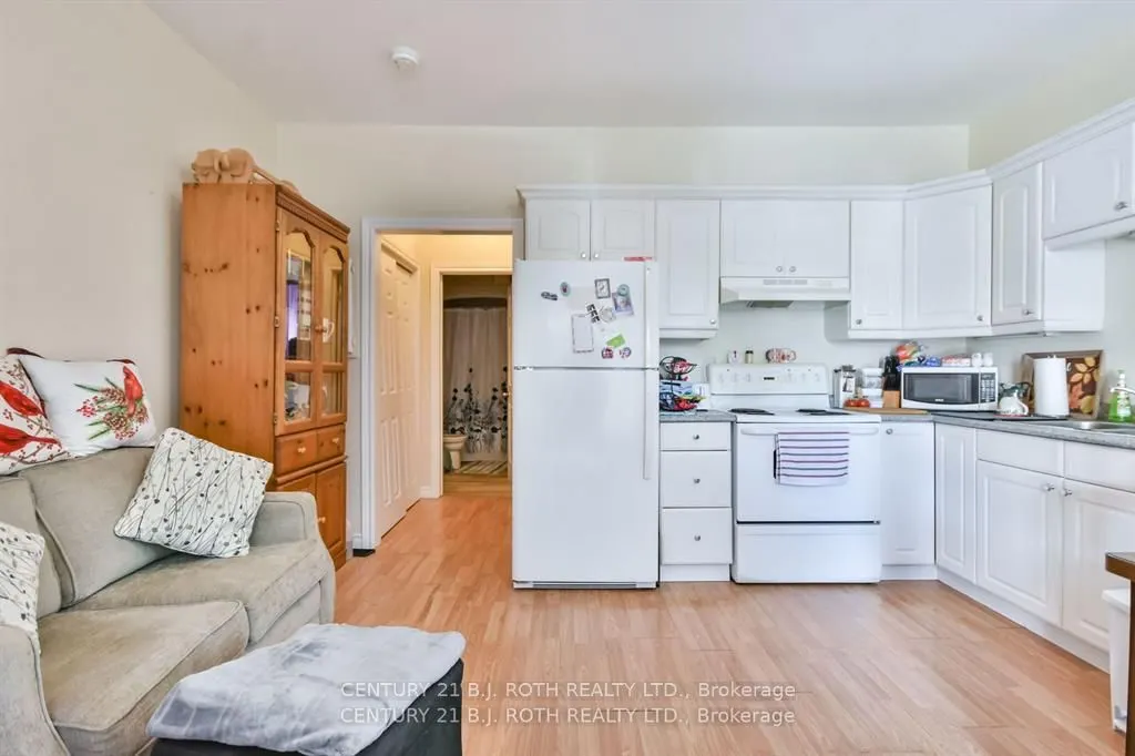 19 South Street S