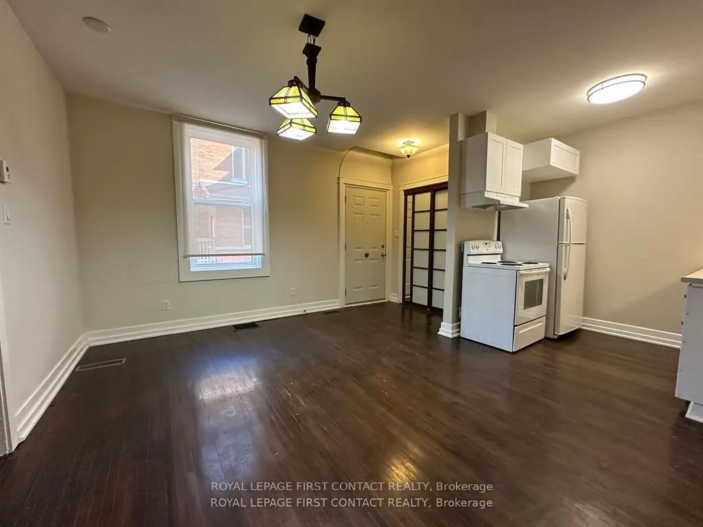 44 Toronto Street, #1