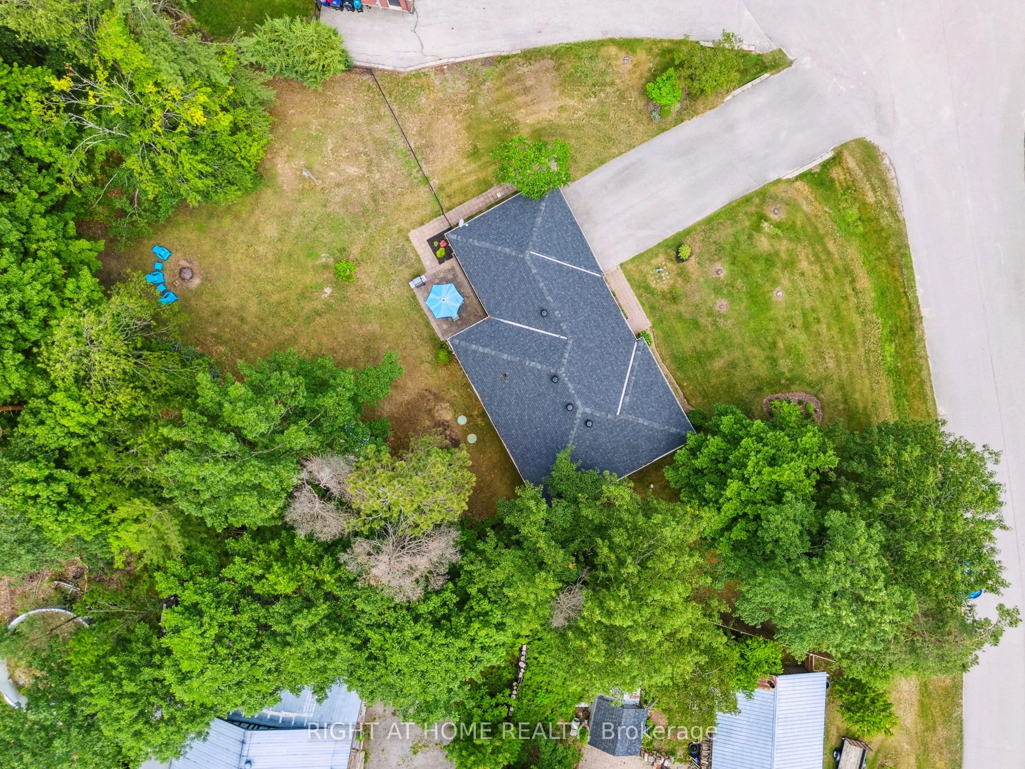 6 Wenden Court