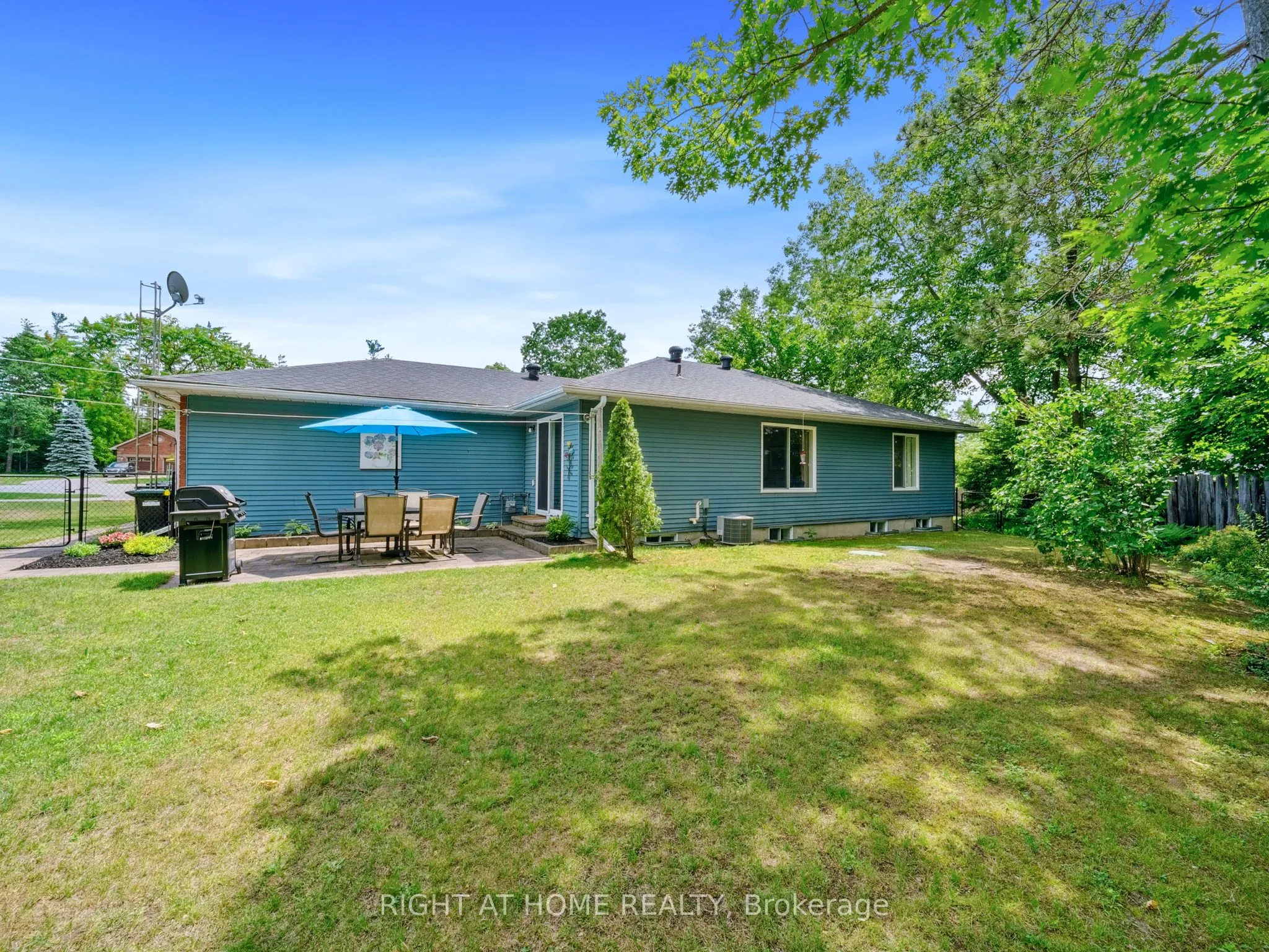 6 Wenden Court